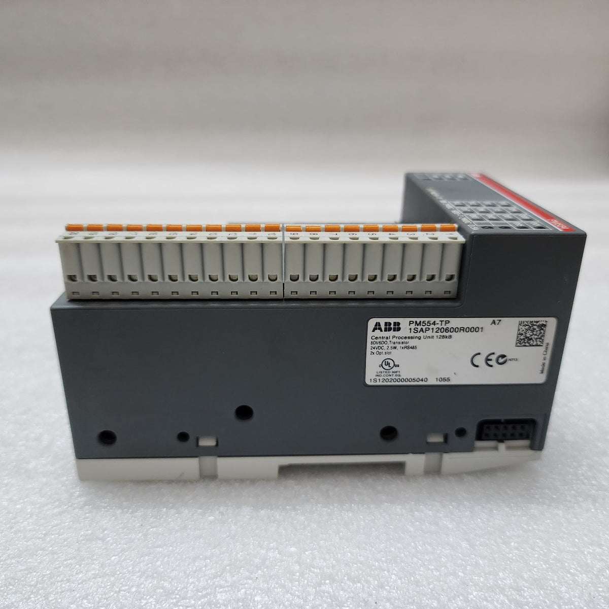 ABB PM554-TP PROGRAMMABLE  LOGIC CONTROLLER 1SAP120600R0001