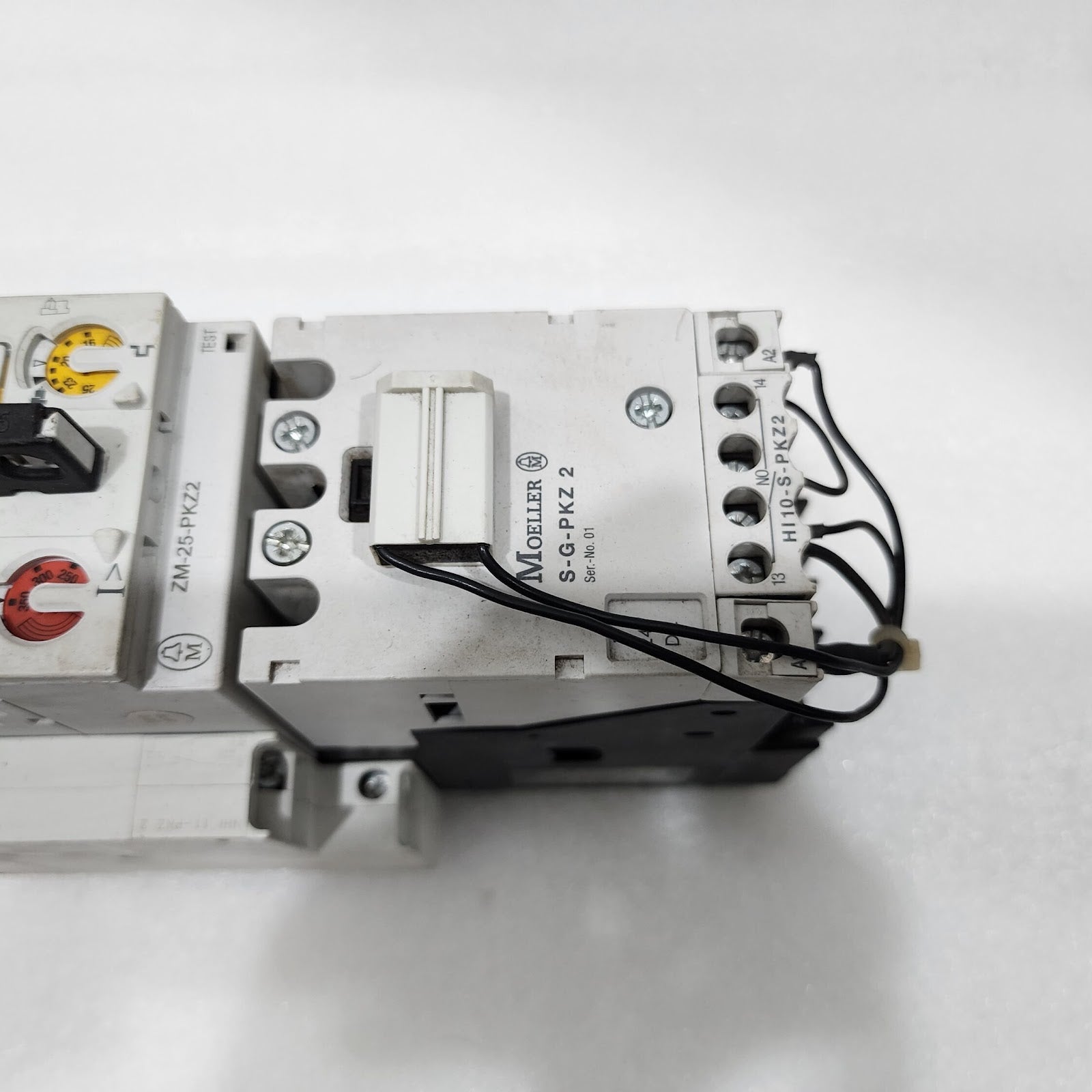 MOELLER ZM-25-PKZ2 MANUAL MOTOR PROTECTOR S-G-PKZ 2 HIGH CAPACITY CONTACT MODULE