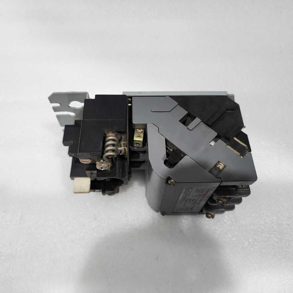 FURNAS CAT 14DP12A MOTOR STARTER  27A 48DC11AA3 COIL VOLTAGE 110-120V/190-240V