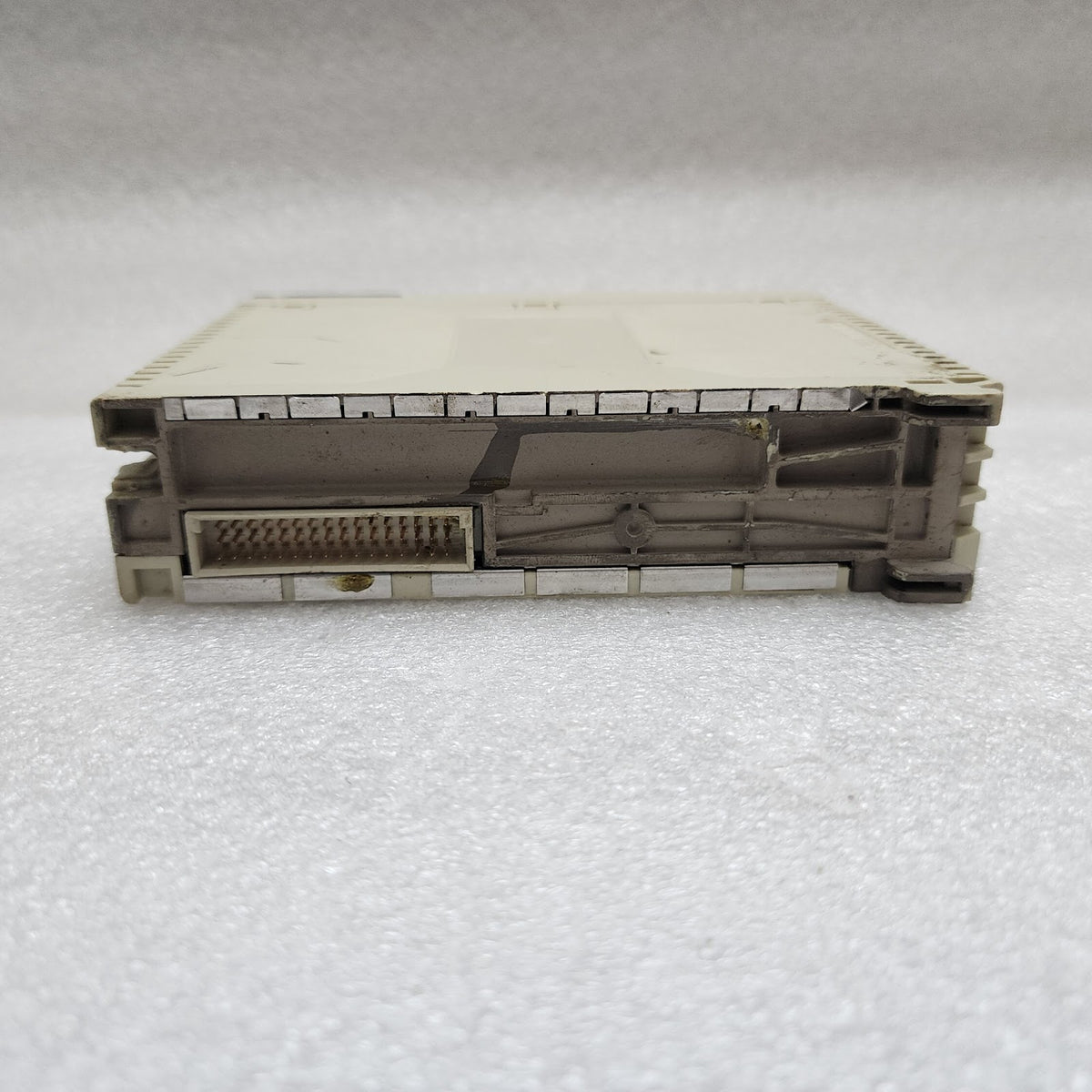 TSX DEY64D2K DISCRETE INPUT MODULE