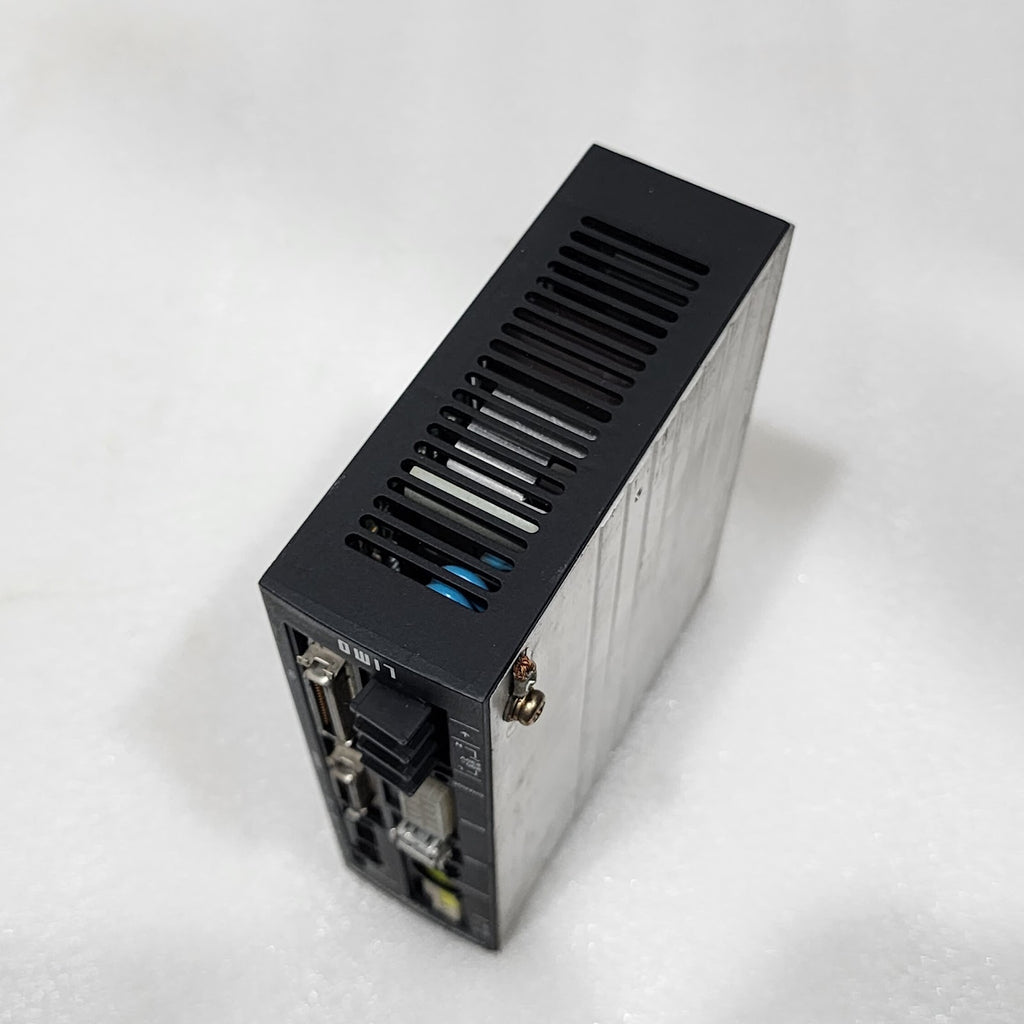 LIMO CONTROLLER EZMC12 I-C LINEAR MOTION CONTROLLER ORIENTAL MOTOR 200-230V