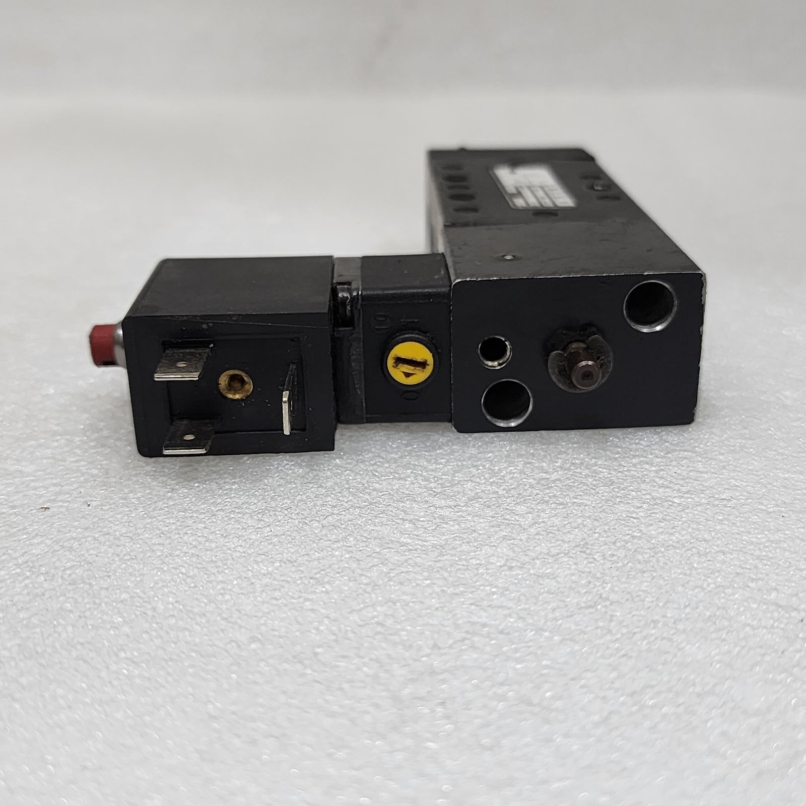 X4 1755 00 000 PNEUMATIC VALVE 2-10 BAR
