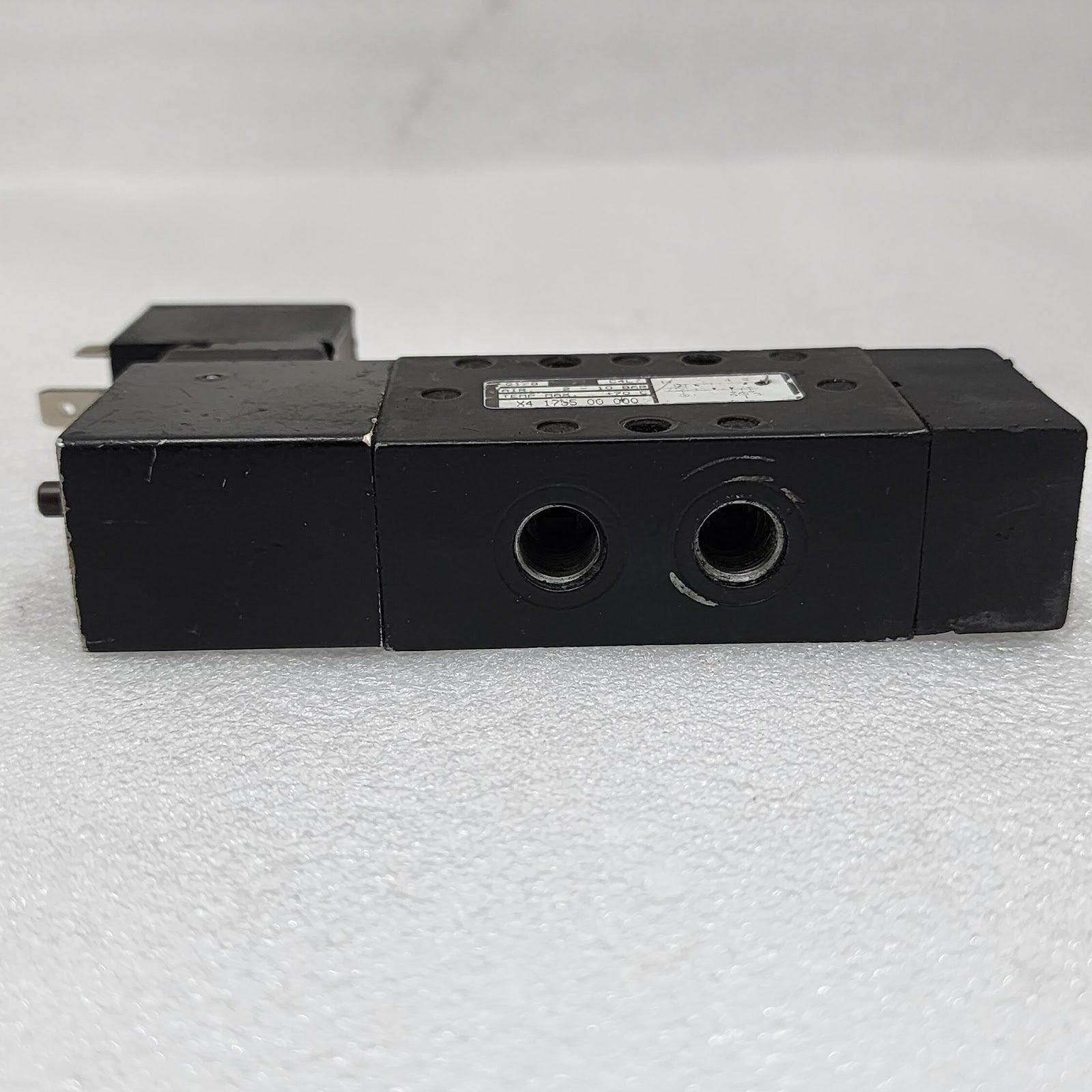 X4 1755 00 000 PNEUMATIC VALVE 2-10 BAR