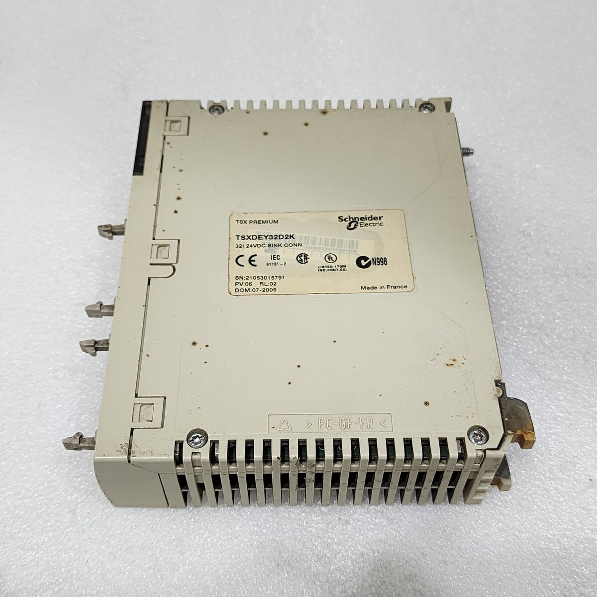 TSXDEY32D2K 32I 24VDC SINK CONN