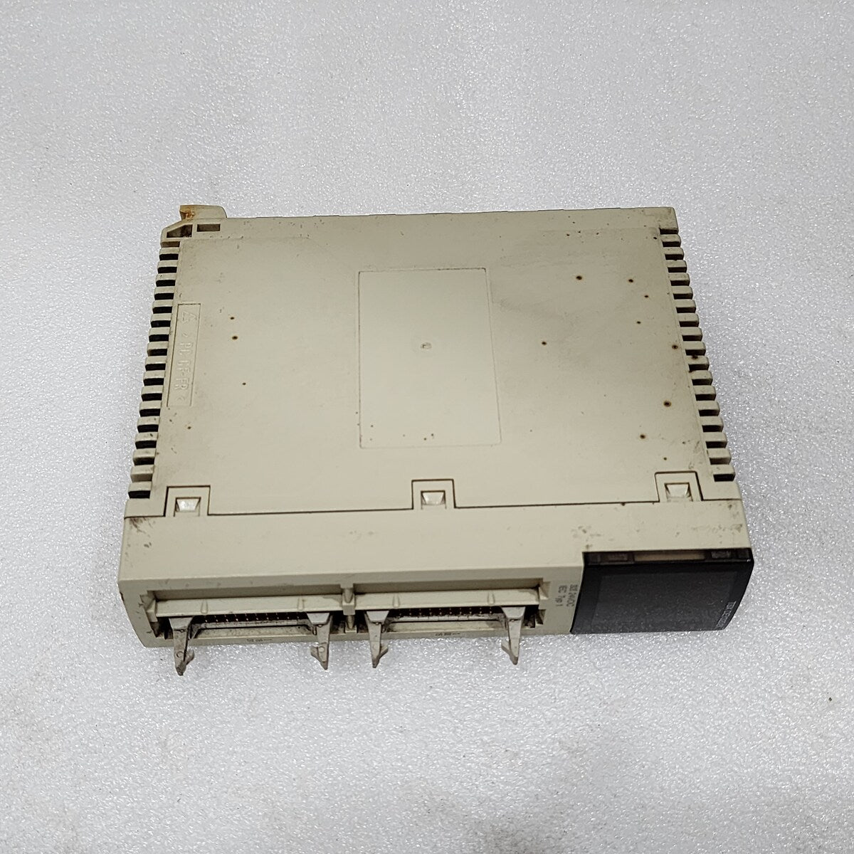 TSXDEY32D2K 32I 24VDC SINK CONN