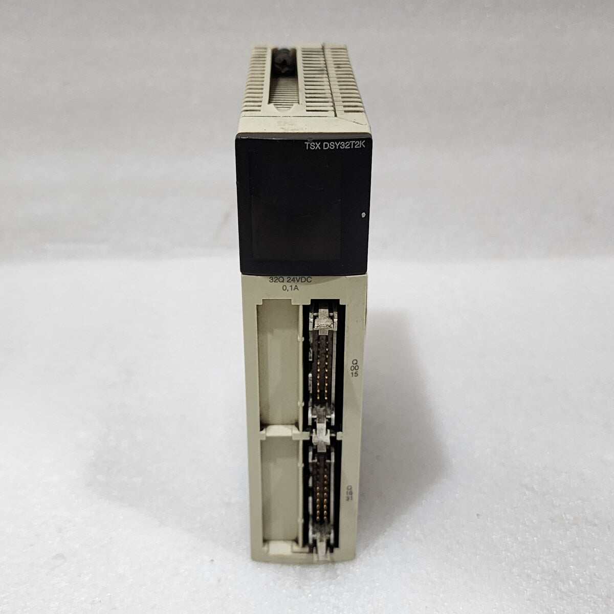 TSXDSY32T2K 32Q 24VDC 0.1A TR. BLK