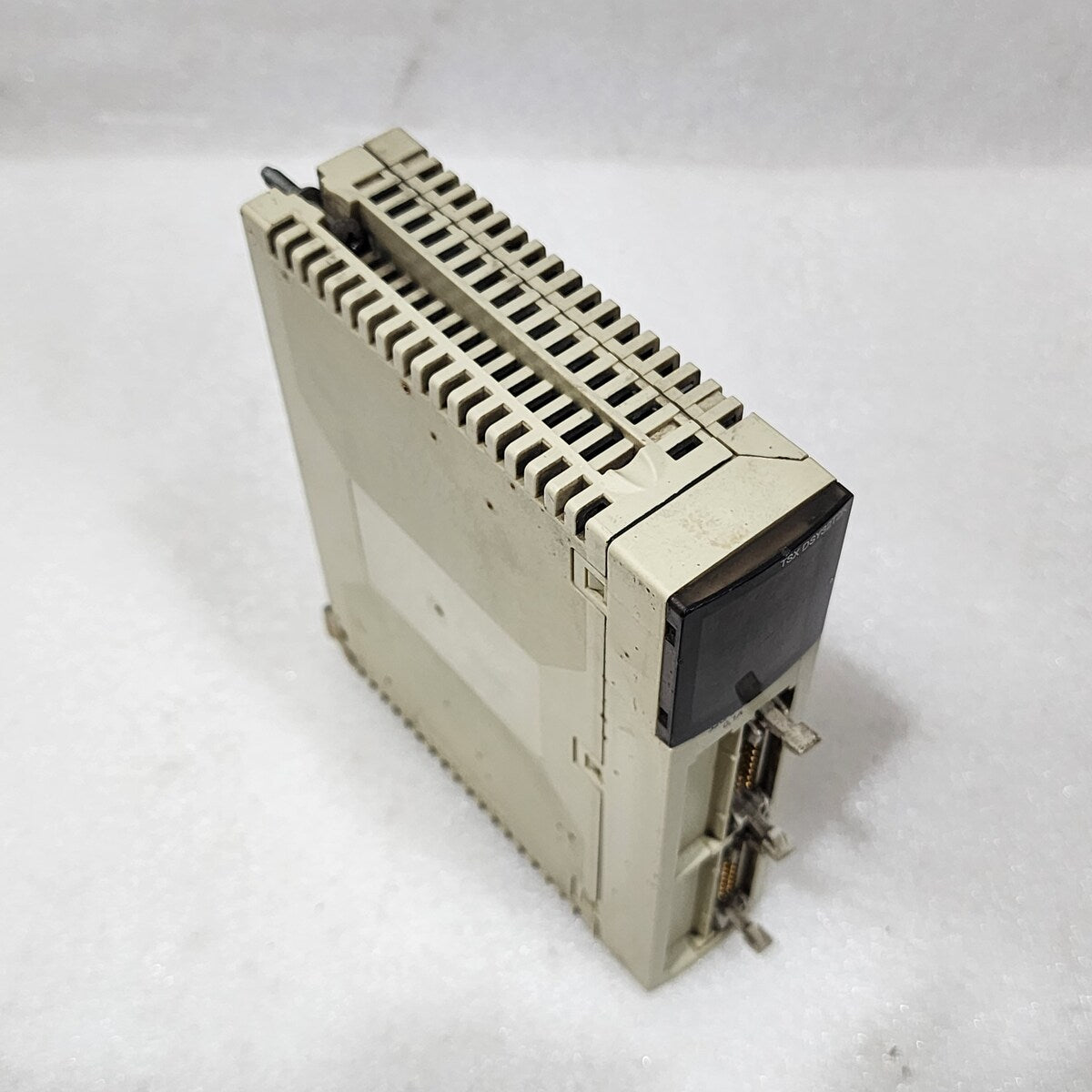 TSXDSY32T2K 32Q 24VDC 0.1A TR. BLK