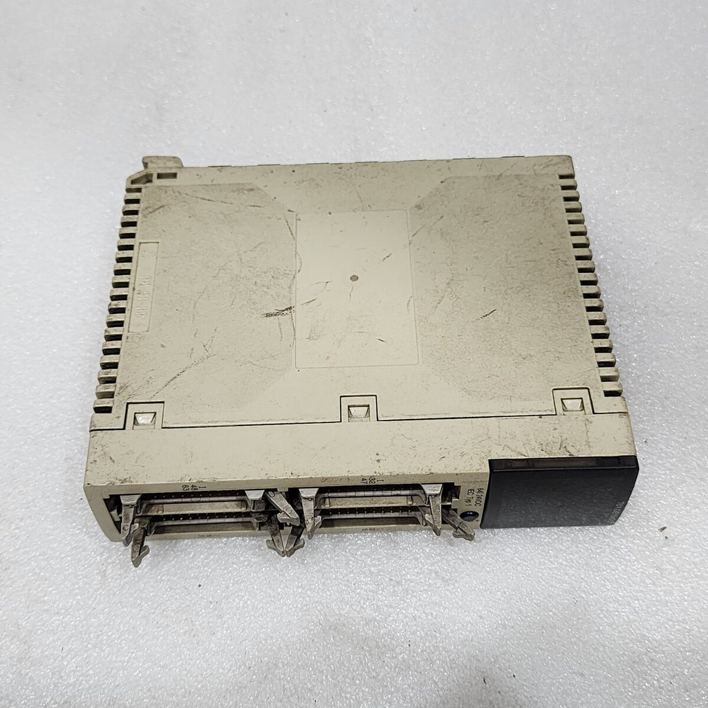 TSXDEY64D2K 64I 24VDC SINK CONN
