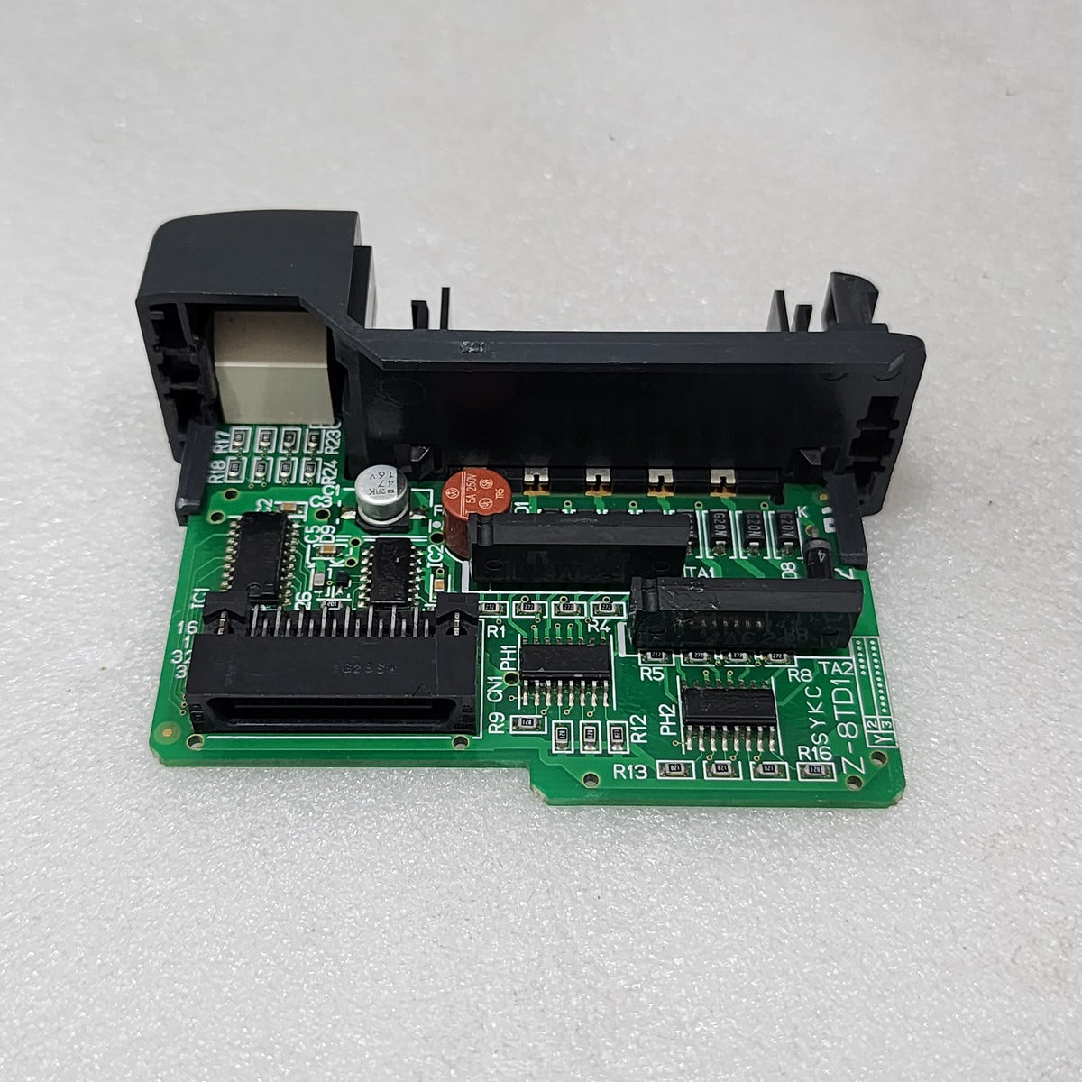 AUTOMATION DIRECT D2-08TD1 OUTPUT MODULE