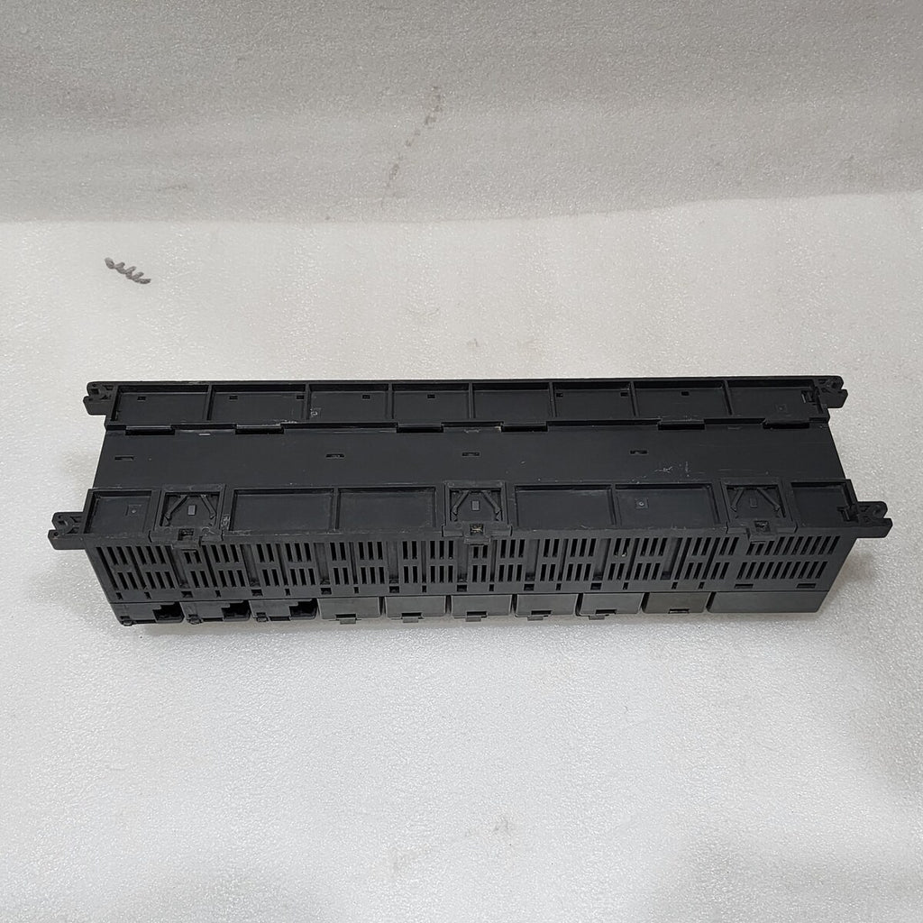 KOYO PLC DL250-1 CPU D2-09B PS D2-16ND3-2 IN D2-16TD2-2 OUT