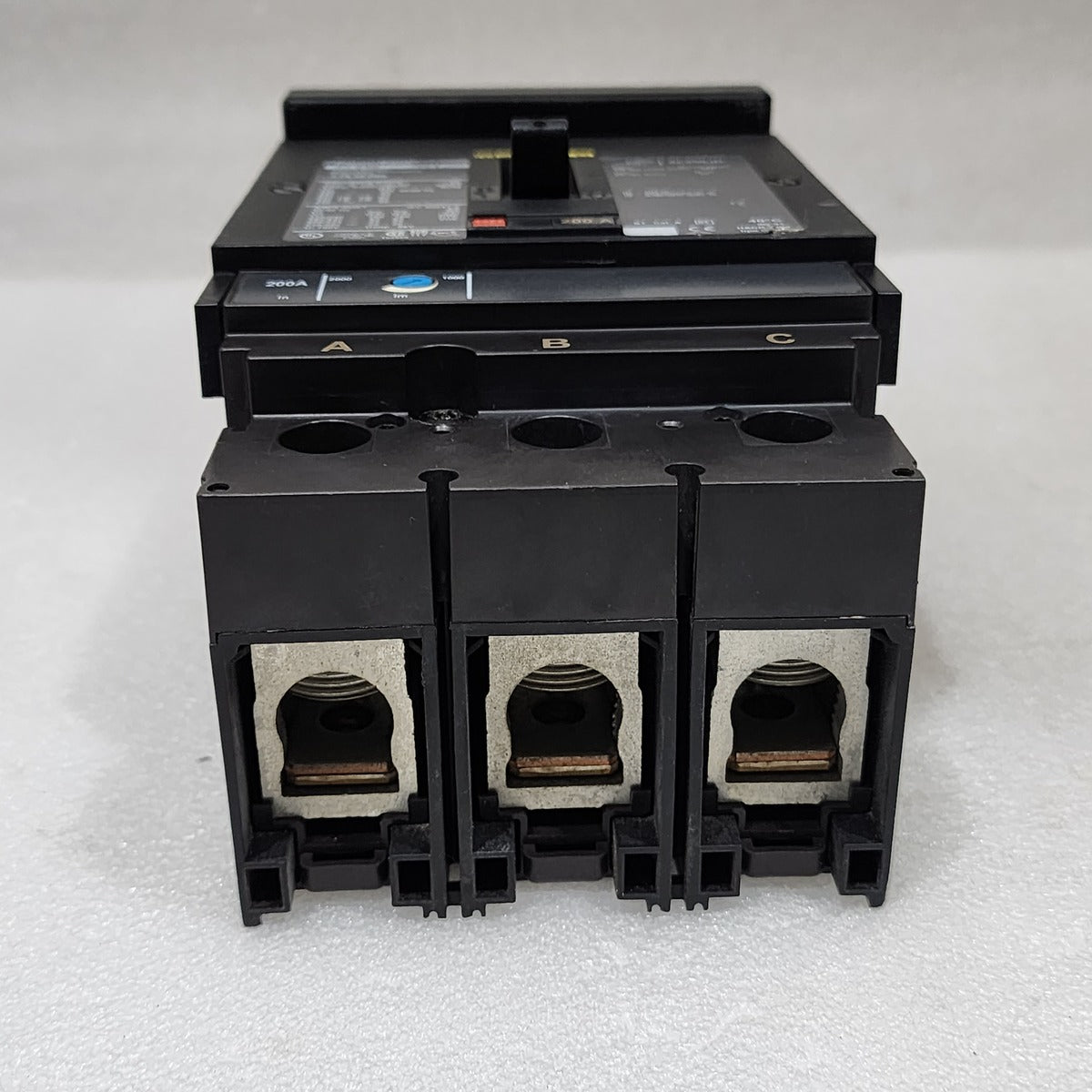 SQUARE D JJA36200 CIRCUIT BREAKER 200A JJ250 WITHOUT JAWS & PROTECTOR