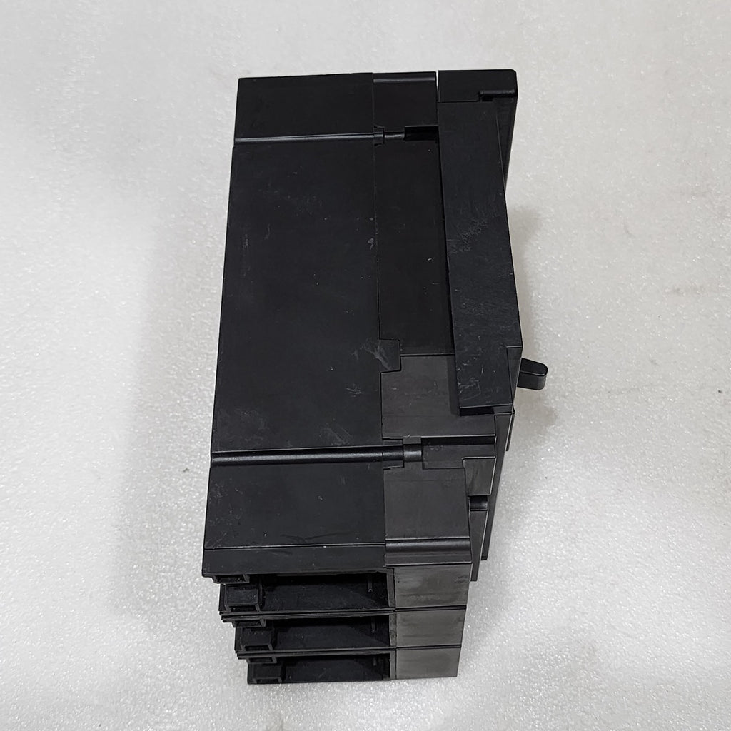 SQUARE D JJA36200 CIRCUIT BREAKER 200A JJ250 WITHOUT JAWS & PROTECTOR