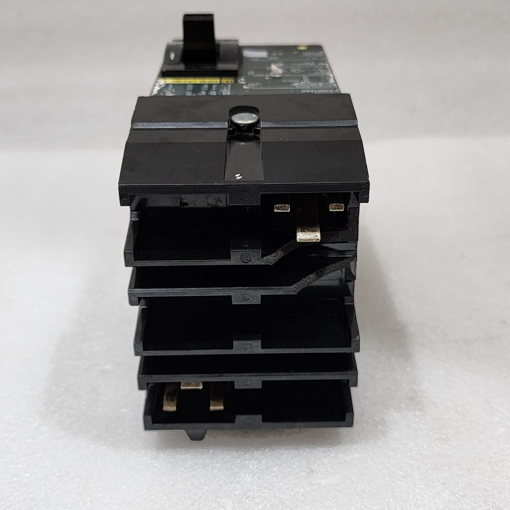 SQUARE D FA 15 A CIRCUIT BREAKER 15A FA26015AC FA/LA MOLDED CASE CIRCUIT BREAKER