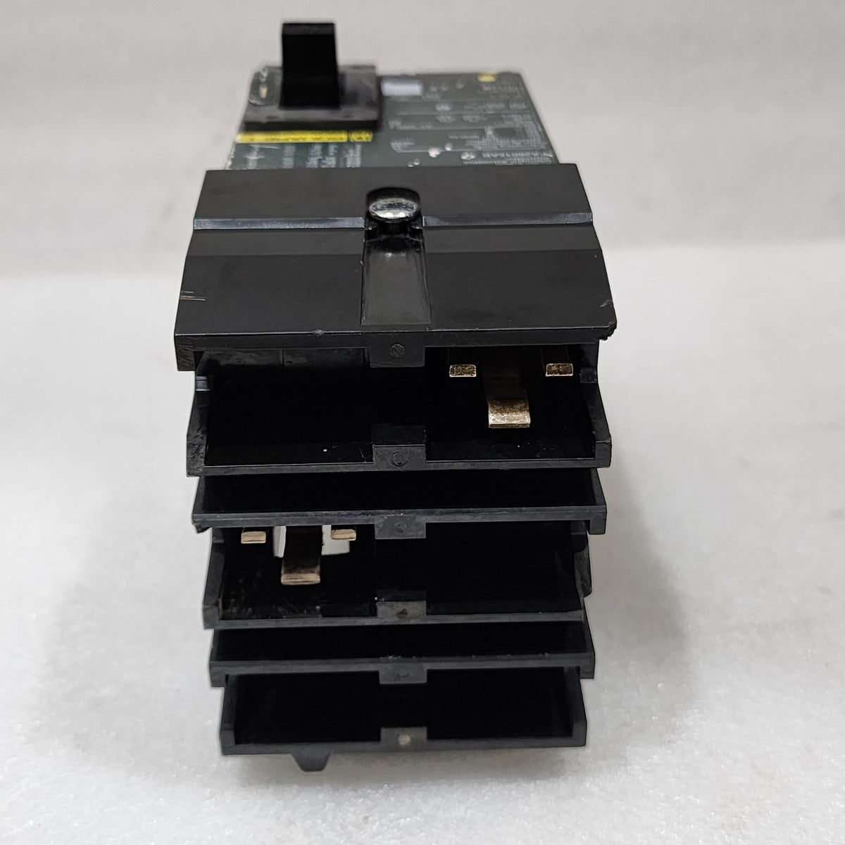 SQUARE D FA 15 A  CIRCUIT BREAKER 15A FA26015AB FA/LA MOLDED CASE CIRCUIT BREAKE