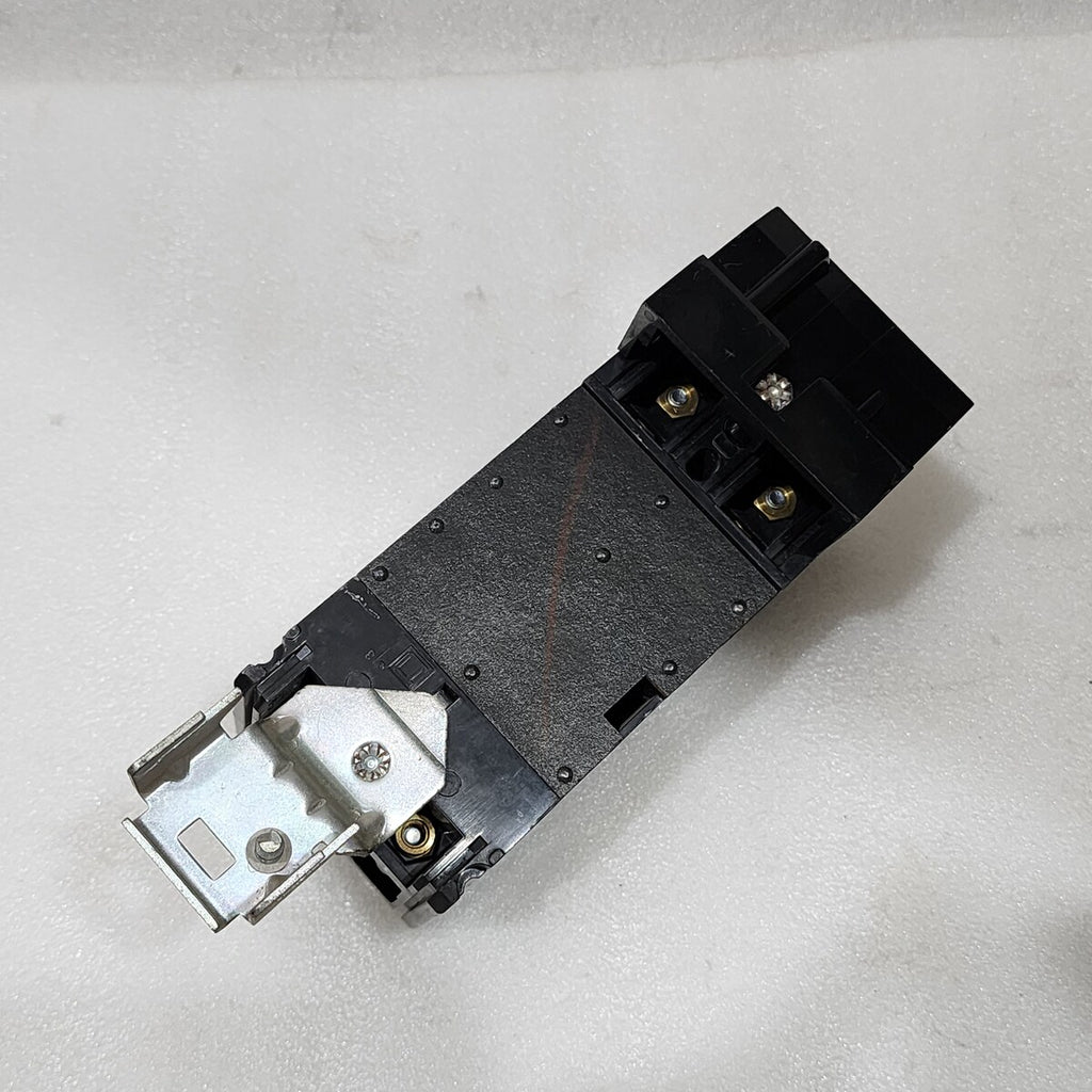 SQUARE D FA 15 A  CIRCUIT BREAKER 15A FA26015AB FA/LA MOLDED CASE CIRCUIT BREAKE