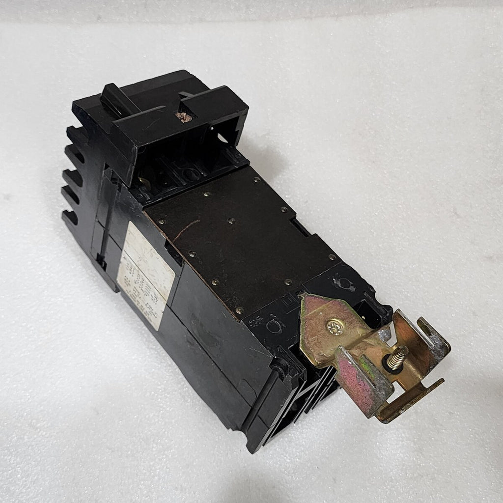 SQUARE D FA24015AC FA/LA MOLDED CASE CIRCUIT BREAKER 15A