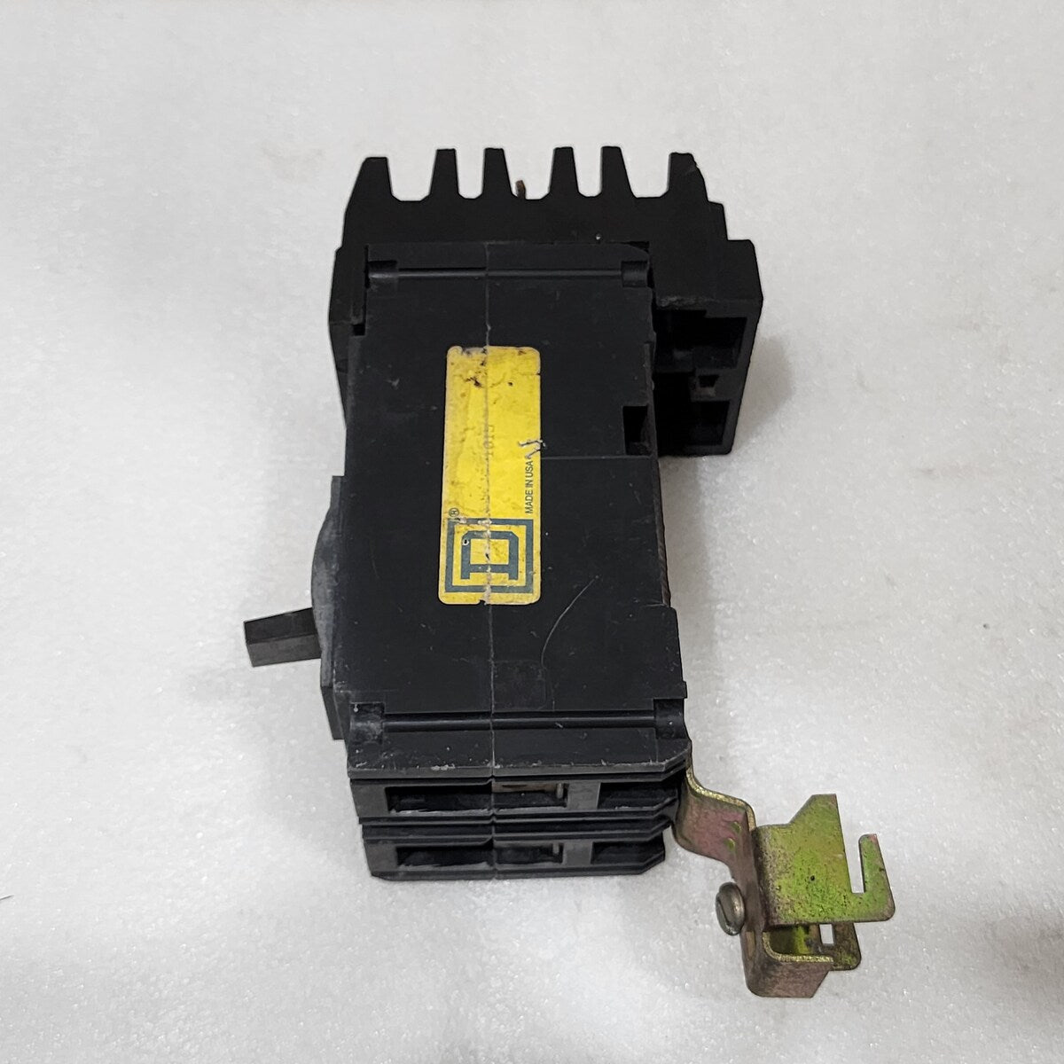 SQUARE D FA24015AB FA/LA MOLDED CASE CIRCUIT BREAKER 15A