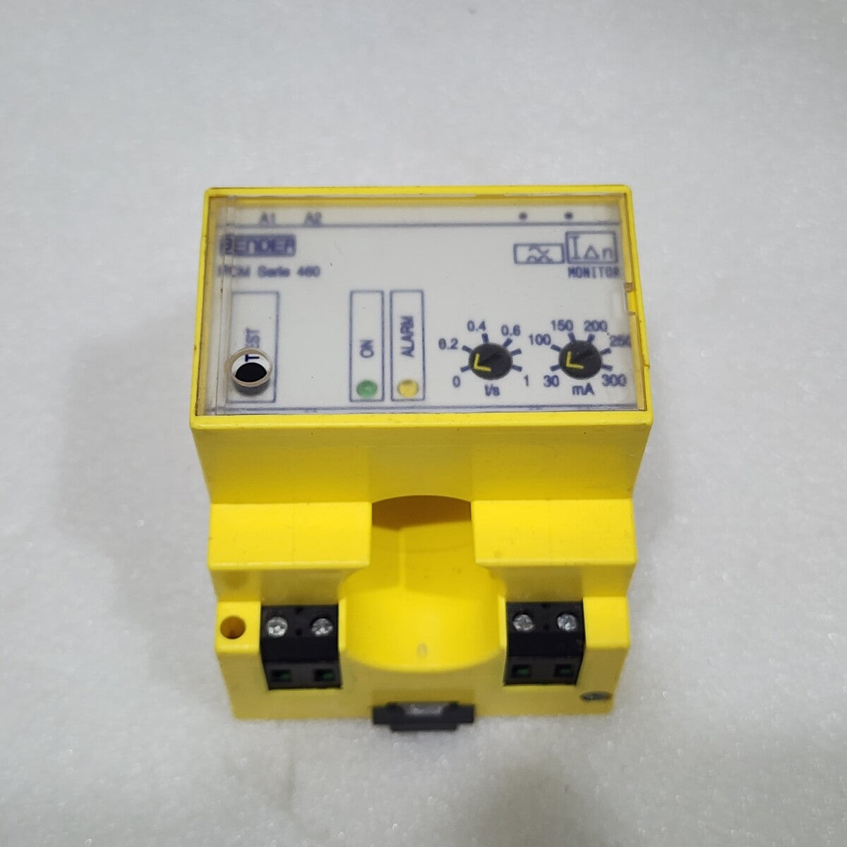 BENDER RCM SERIE 460 RCM465Y-13 RESIDUAL CURRENT MONITOR B94012033 90-132V