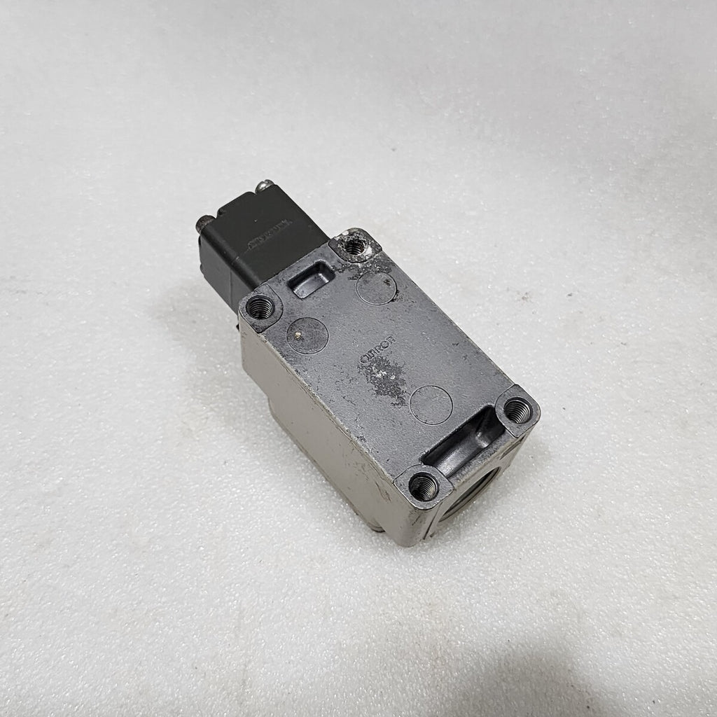 OMRON WLCL-G LIMIT SWITCH 15114Z5