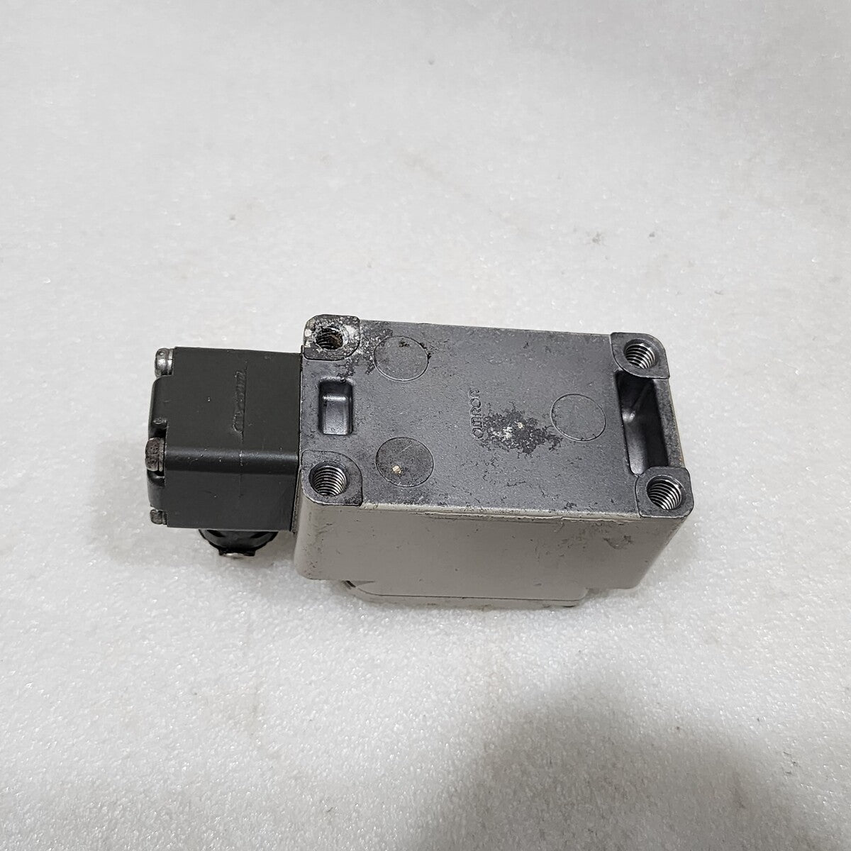 OMRON WLCL-G LIMIT SWITCH 15114Z5