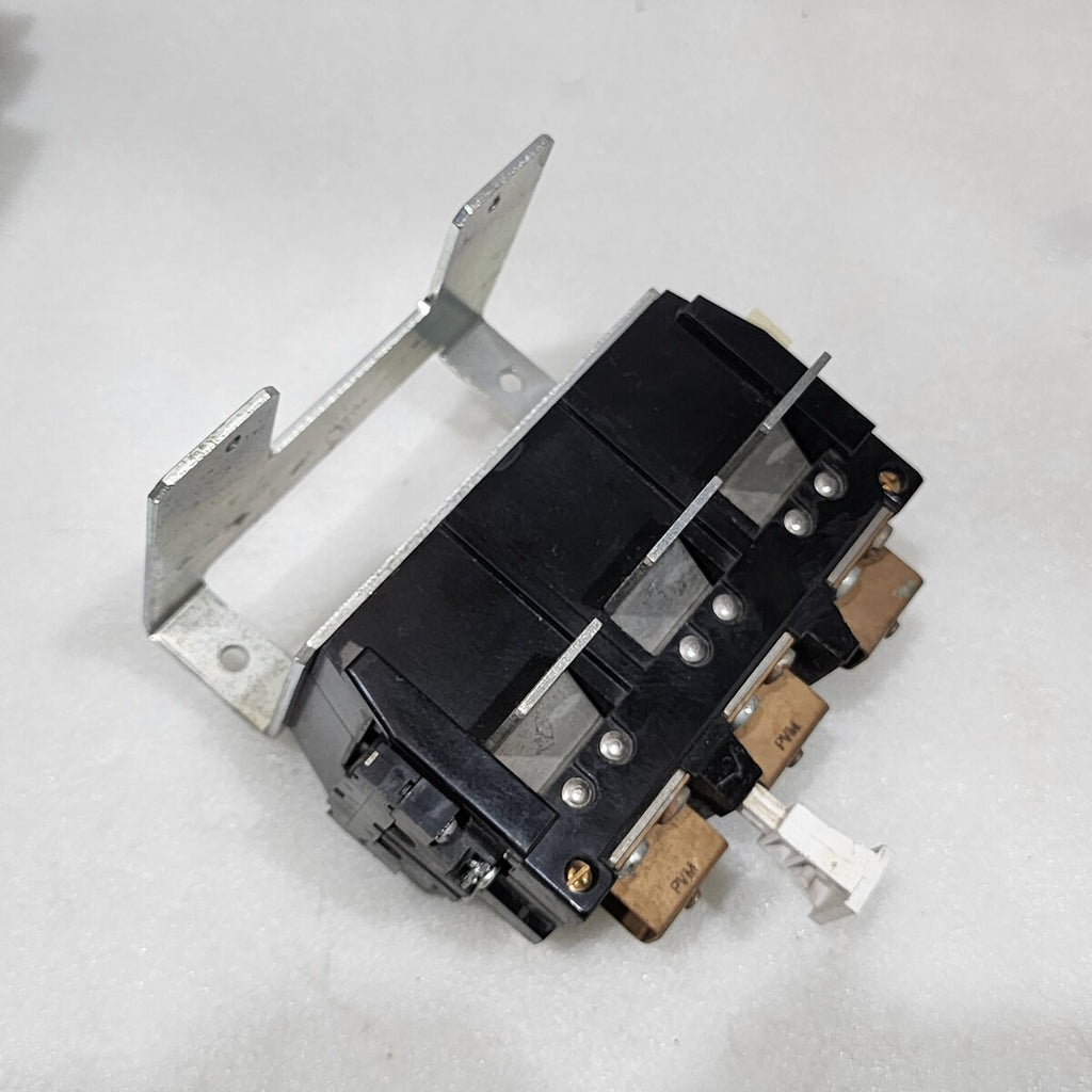 ALLEN BRADLEY CAT 40185-802-01 3-POLE OVERLOAD RELAY KIT SIZE 4 120-600VAC