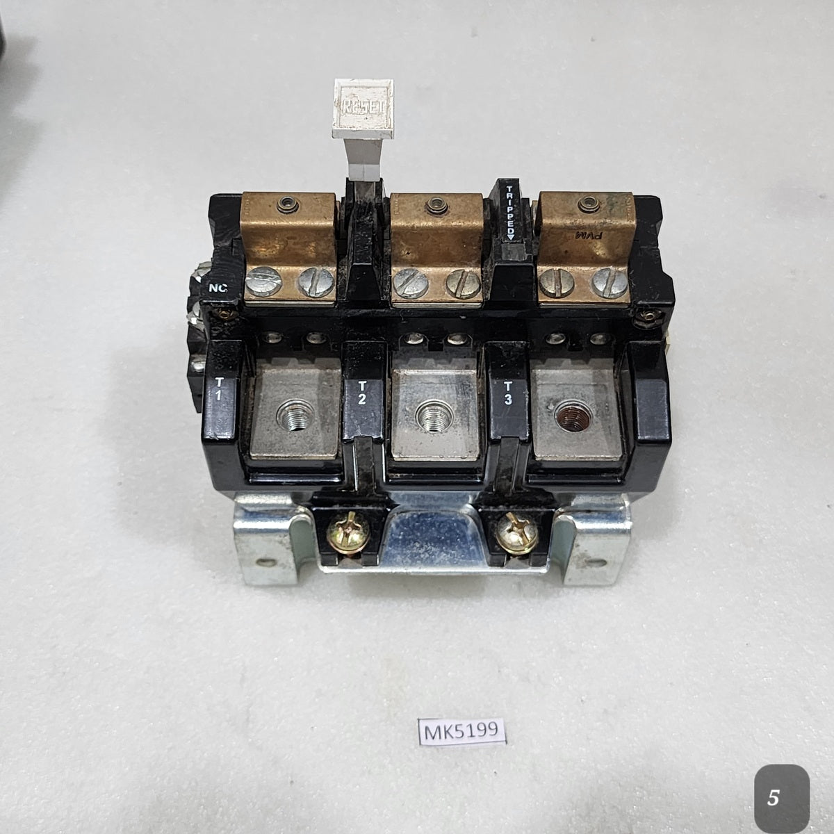 ALLEN BRADLEY CAT 40185-802-01 3-POLE OVERLOAD RELAY KIT SIZE 4 120-600VAC