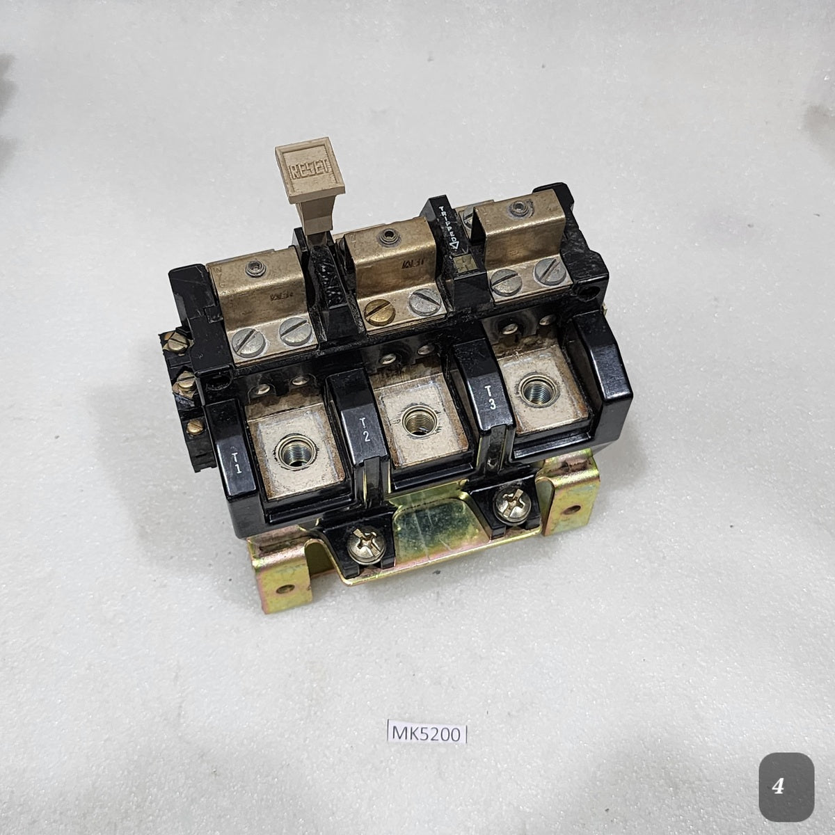 ALLEN BRADLEY CAT 592-EOW16 OVERLOAD RELAY SER A