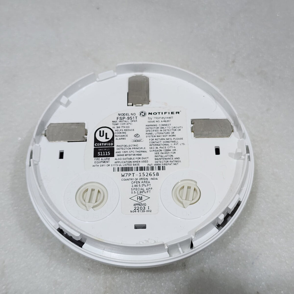 2 X HONEYWELL NOTIFIER FSP-951T SMOKE DETECTOR LOT OF 2 UNIT