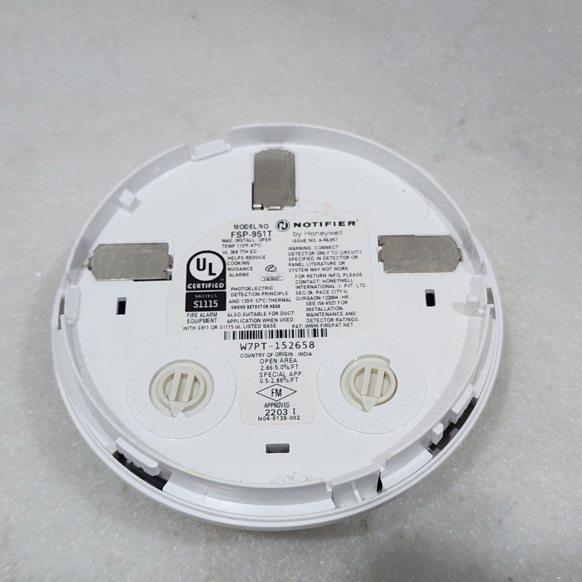 2 X HONEYWELL NOTIFIER FSP-951T SMOKE DETECTOR LOT OF 2 UNIT