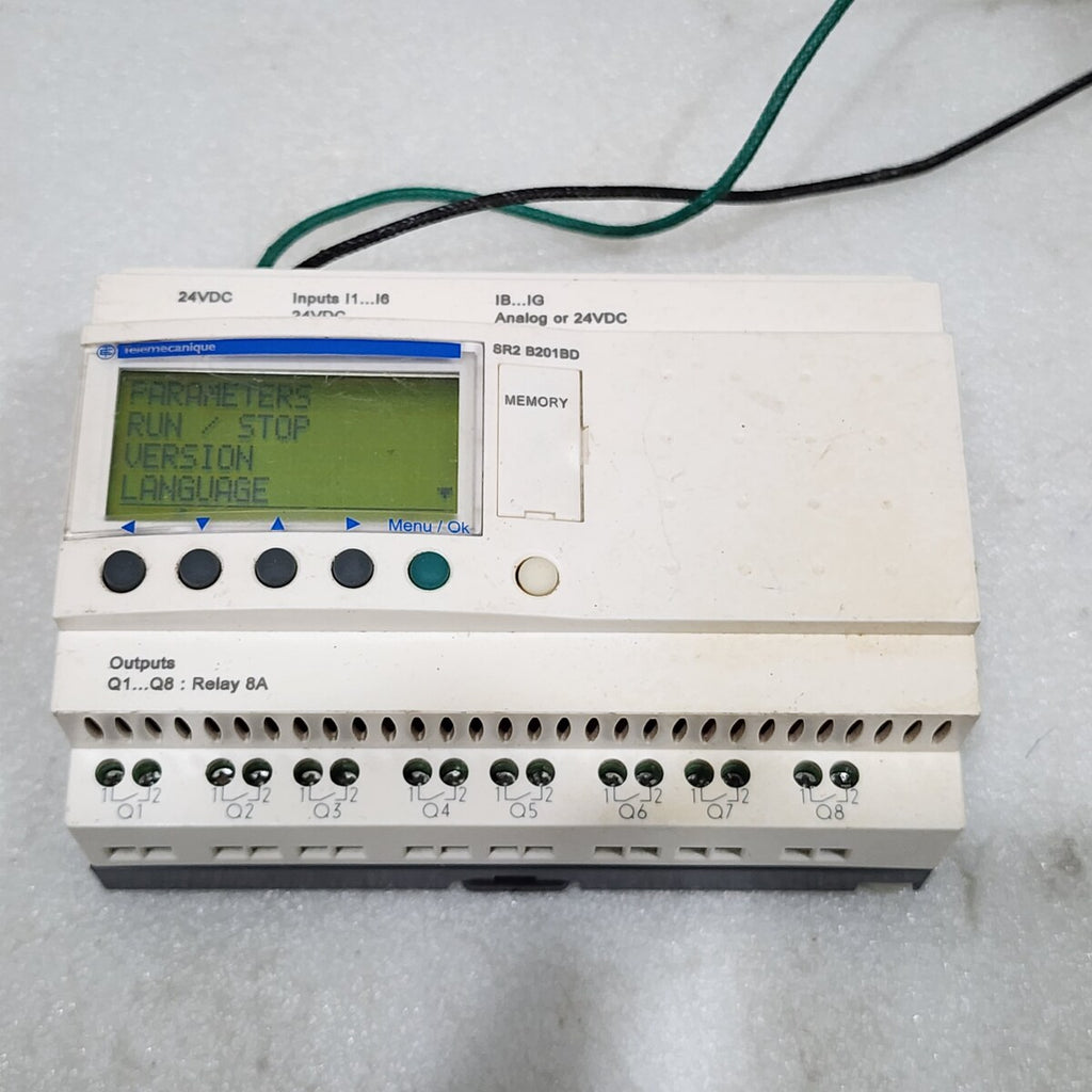 SR2 B201BD COMPACT SMART RELAY ZELIO LOGIC