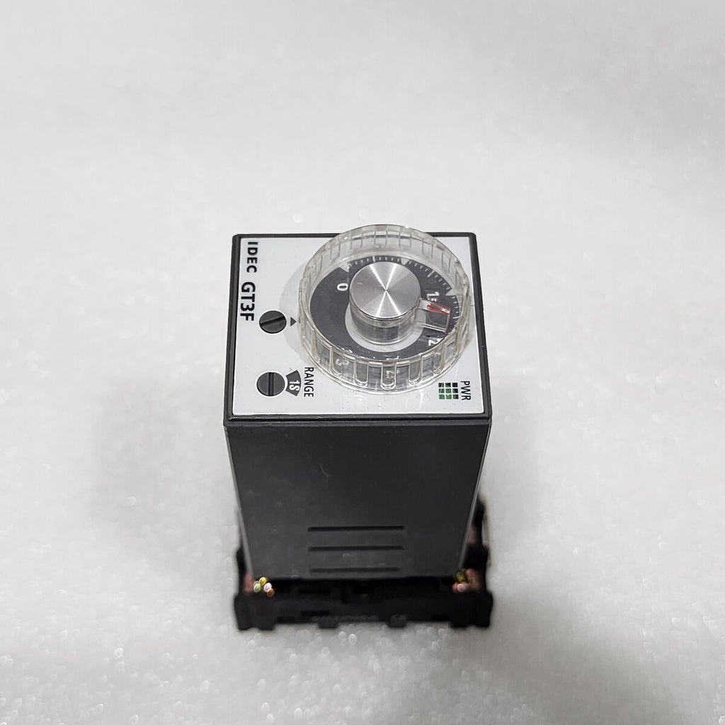 IDEC GT3F-2AF20 ELECTRONIC TIMER 100-240VAC