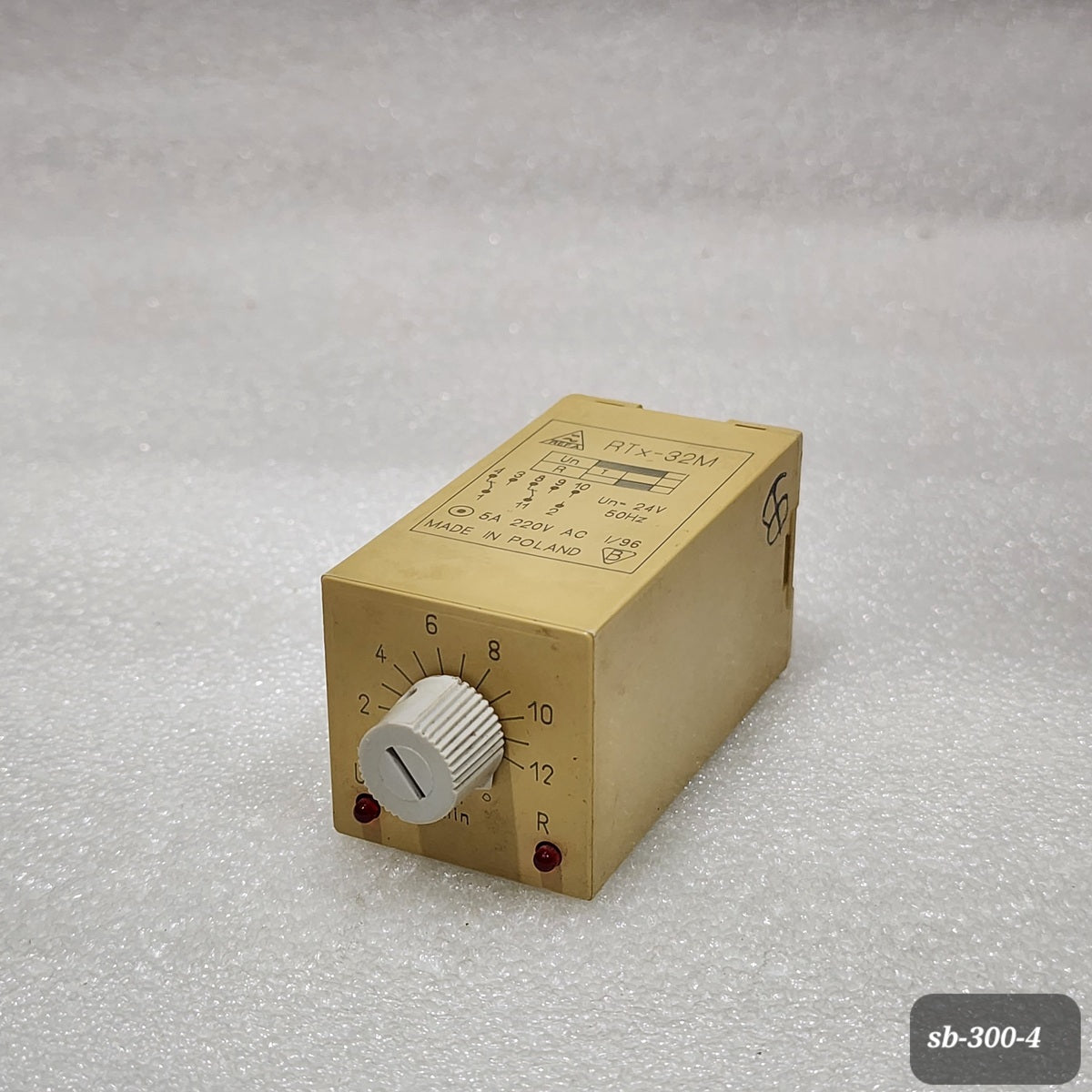 REFA RTX-32M TIME RELAY 220V
