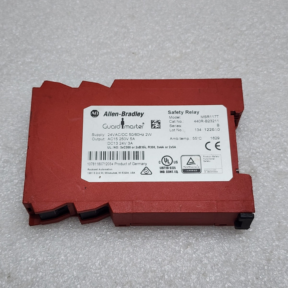 ALLEN BRADLEY CAT 1762-IQ16 DC INPUT MODULE