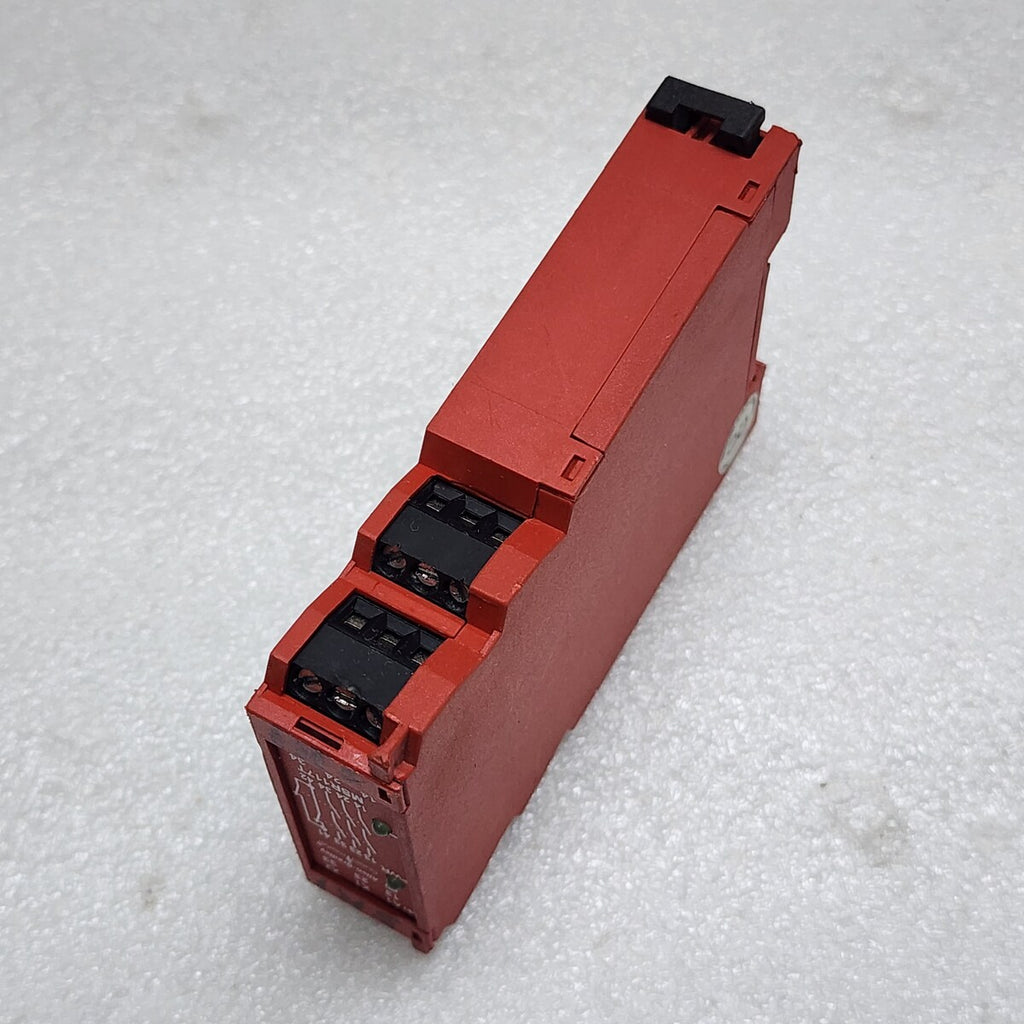 ALLEN BRADLEY CAT 1762-IQ16 DC INPUT MODULE