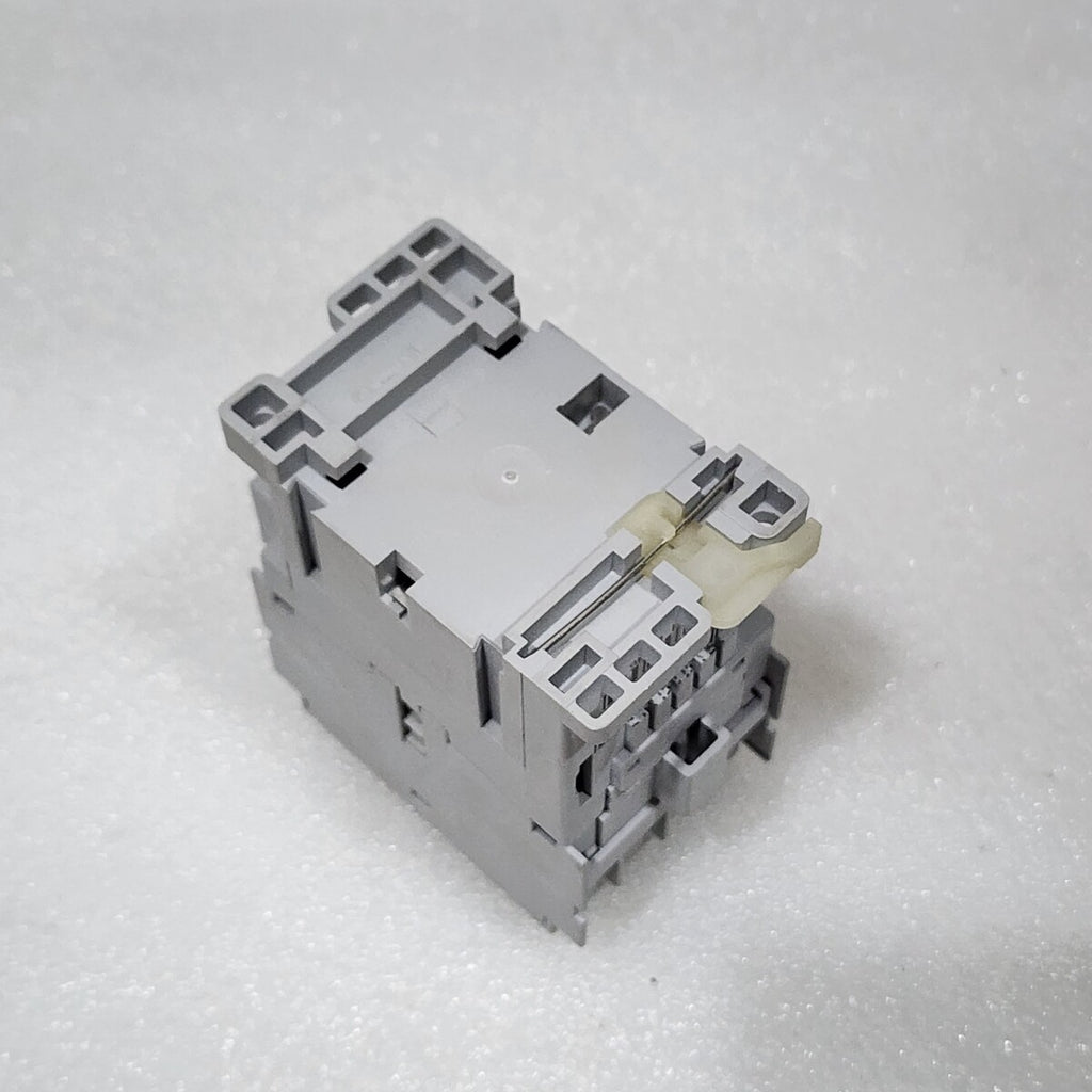 ALLEN BRADLEY CAT 100-C12-10 SER A MAGNETIC CONTACTOR COIL VOLTAGE 48V