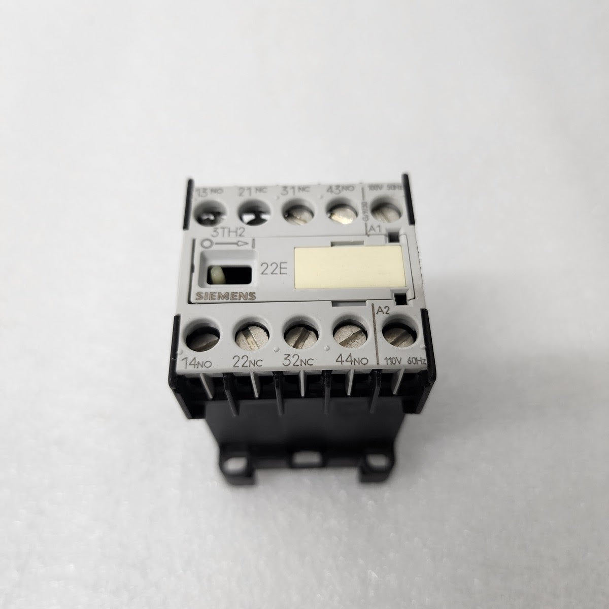 SIEMENS 3TH20 22-0AF6 CONTACTOR RELAY 22E 2NO+2NC
