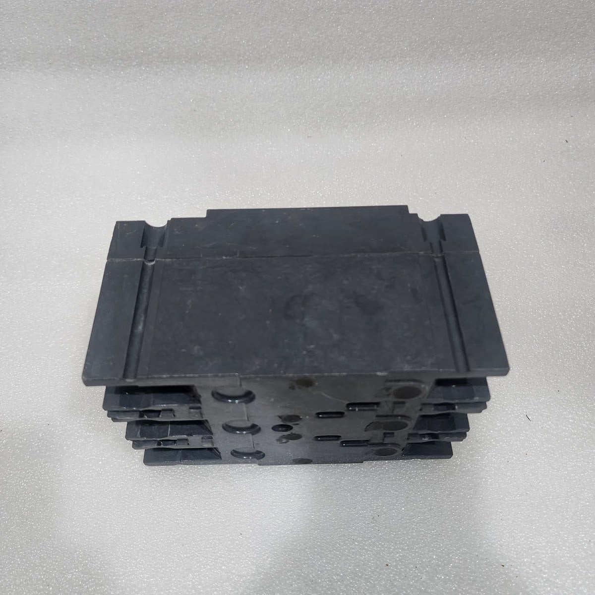 GE THED136025 3-POLE CIRCUIT BREAKER 25A GENERAL ELECTRIC