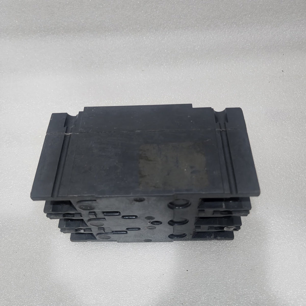 GE THED136020 3-POLE CIRCUIT BREAKER 20A GENERAL ELECTRIC