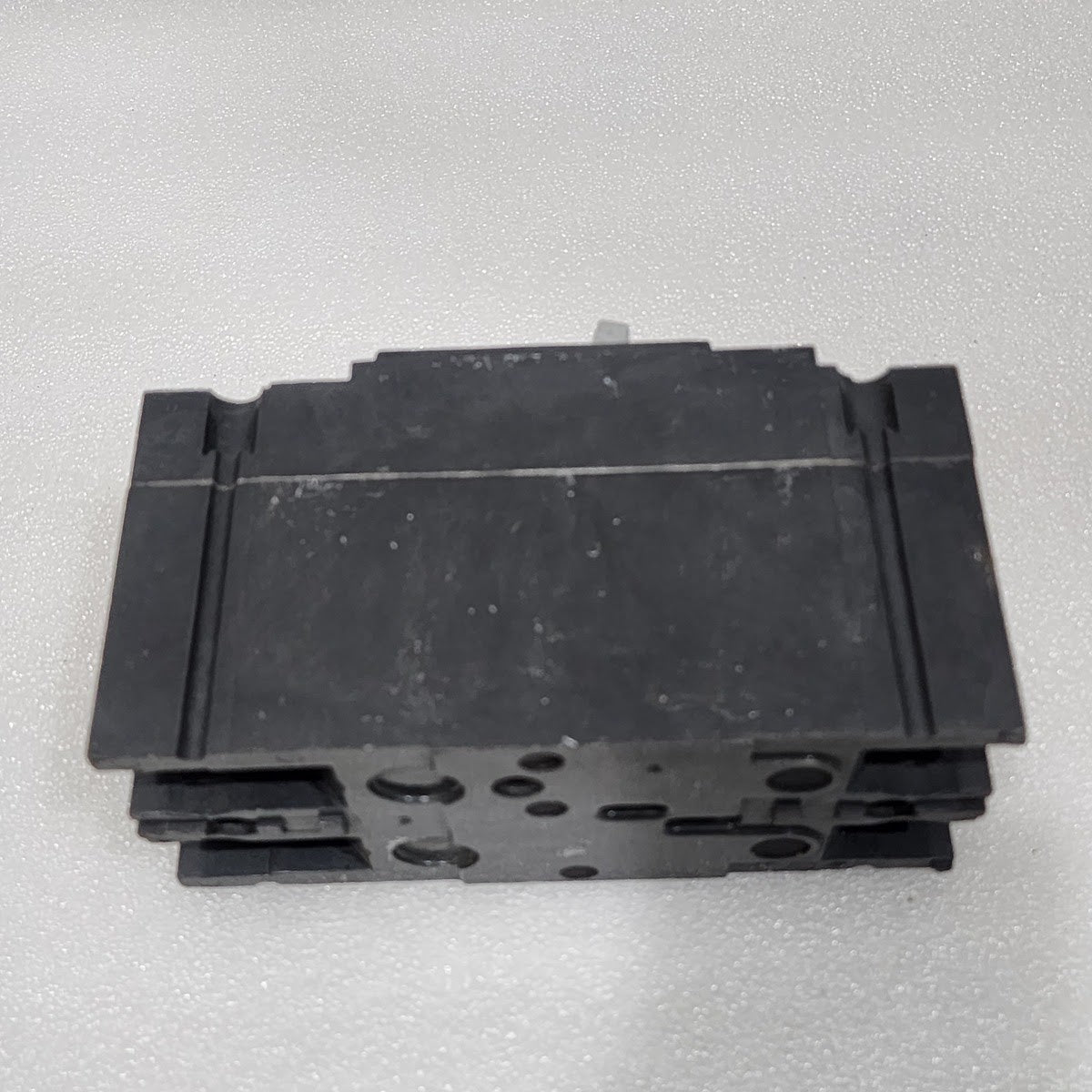 GE TED124010 CIRCUIT BREAKER 10A GENERAL ELECTRIC