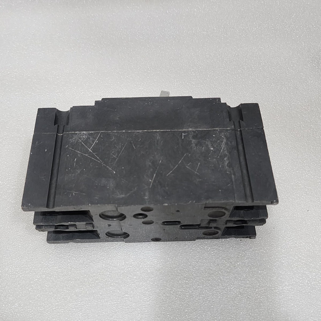 GE TED124015 2-POLE CIRCUIT BREAKER 15A GENERAL ELECTRIC