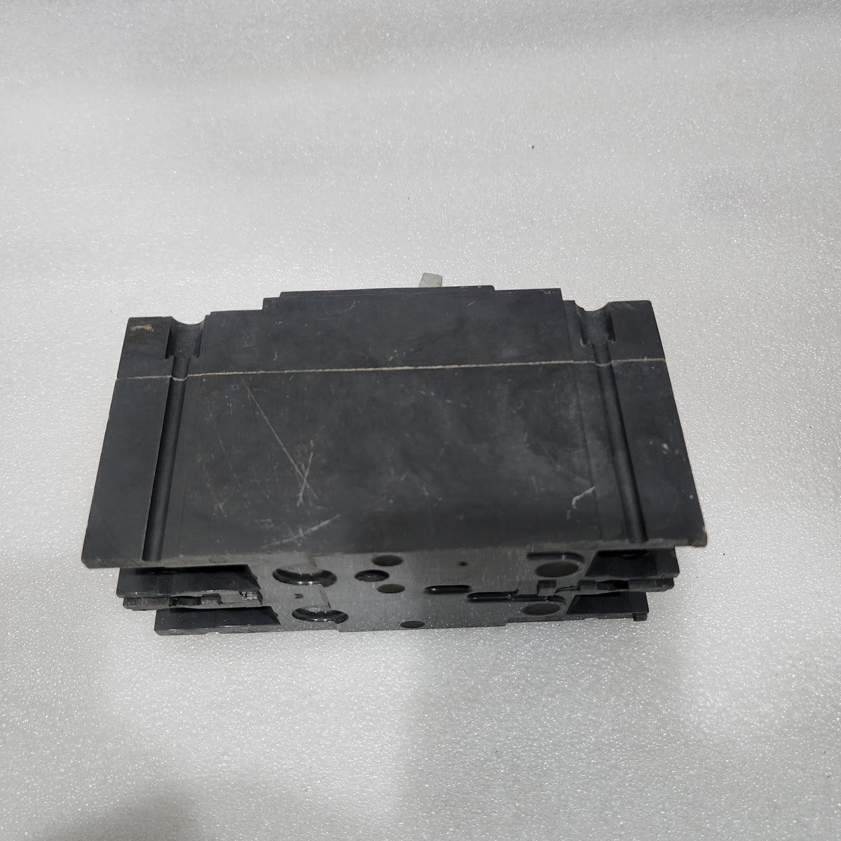 GE TED124100 2-POLE CIRCUIT BREAKER 100A GENERAL ELECTRIC