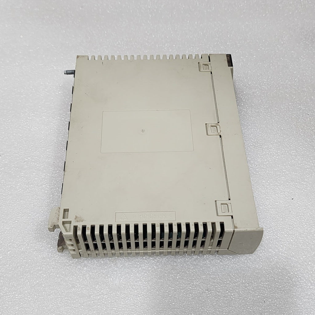 GE THED136100 3-POLE CIRCUIT BREAKER 100A GENERAL ELECTRIC