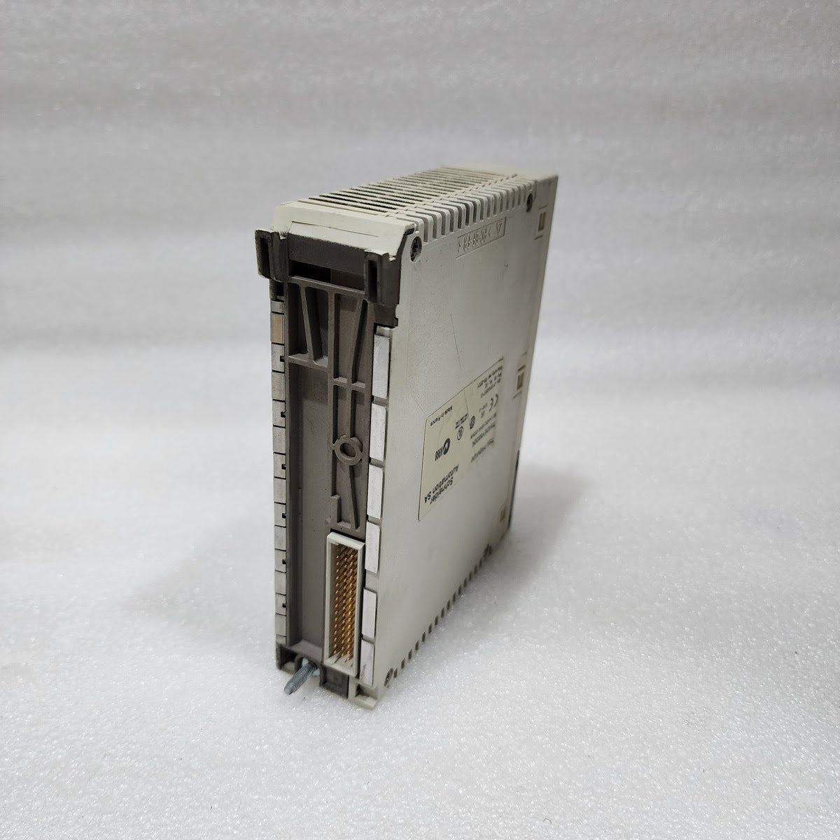 TSXDEY32D2K DIGITAL INPUT MODULE