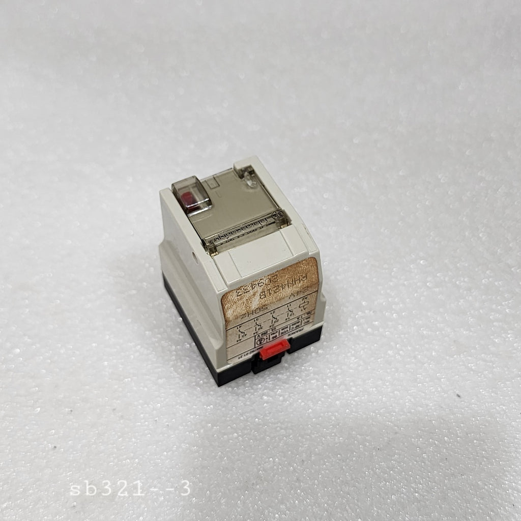 TELEMECANIQYE RHN421B PLUG IN RELAY 209433 24V