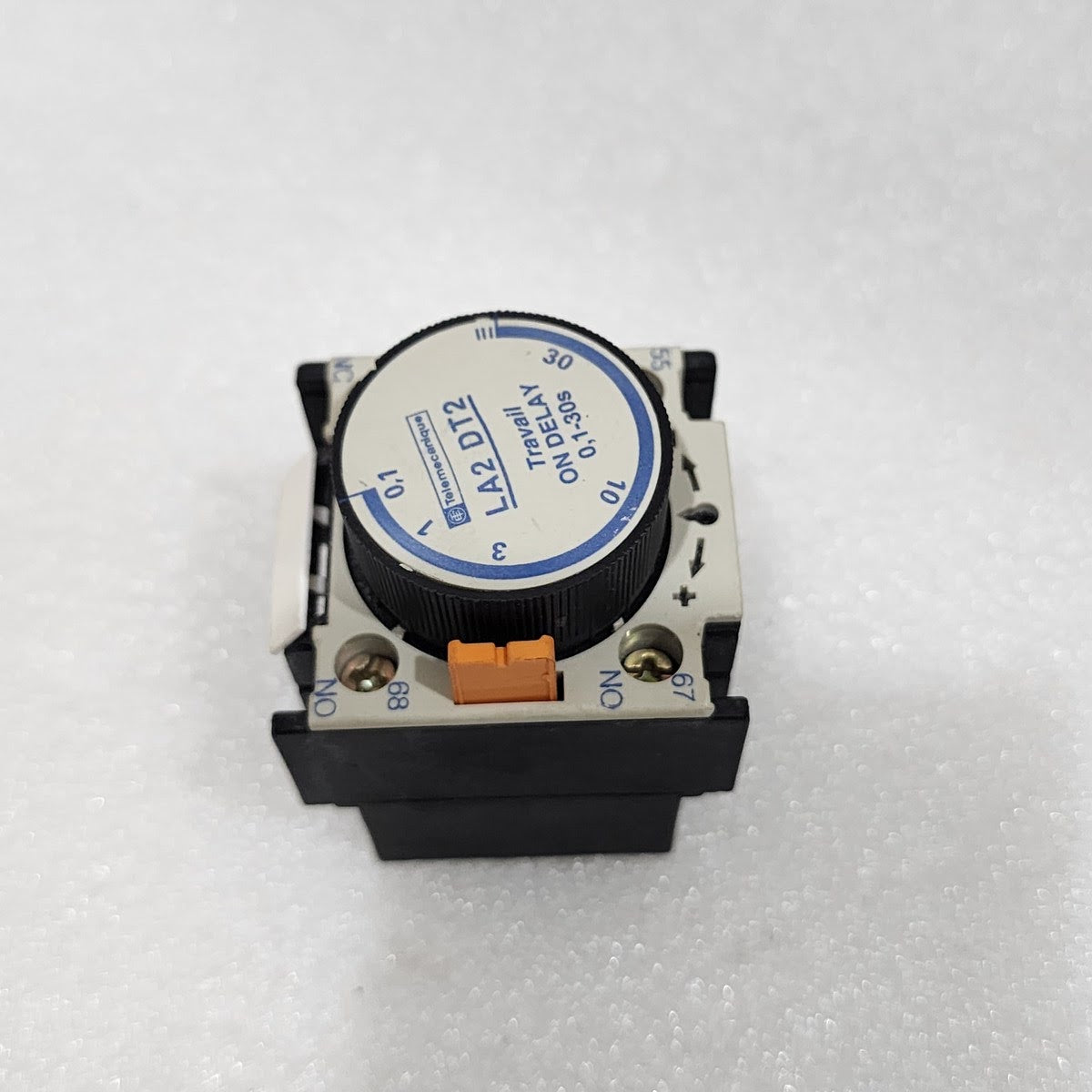 TELEMECANIQUE LA2 DT2 TRAVAIL ON DELAY TIMER 023002 0.1-30S