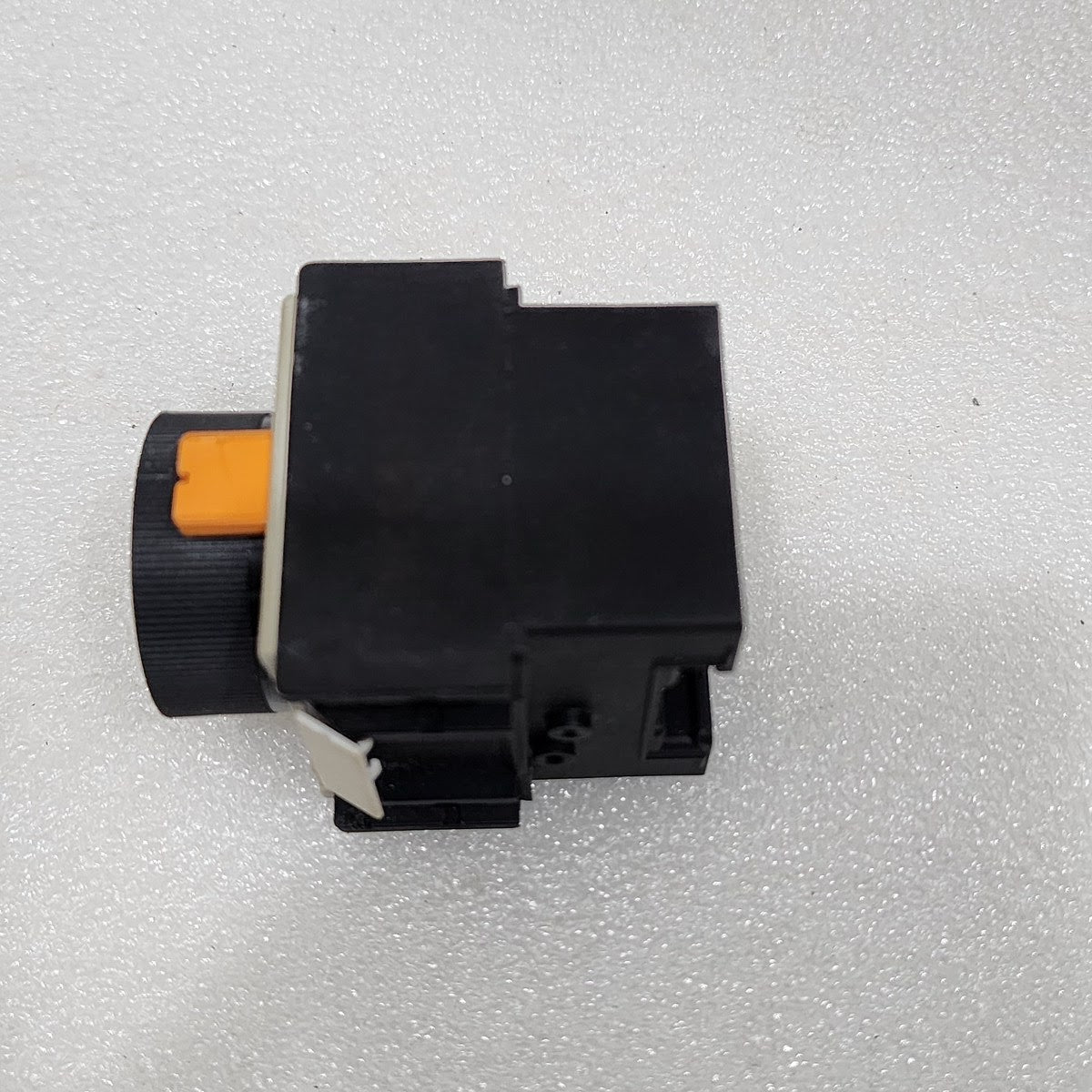 TELEMECANIQUE LA2 DT2 TRAVAIL ON DELAY TIMER 023002 0.1-30S