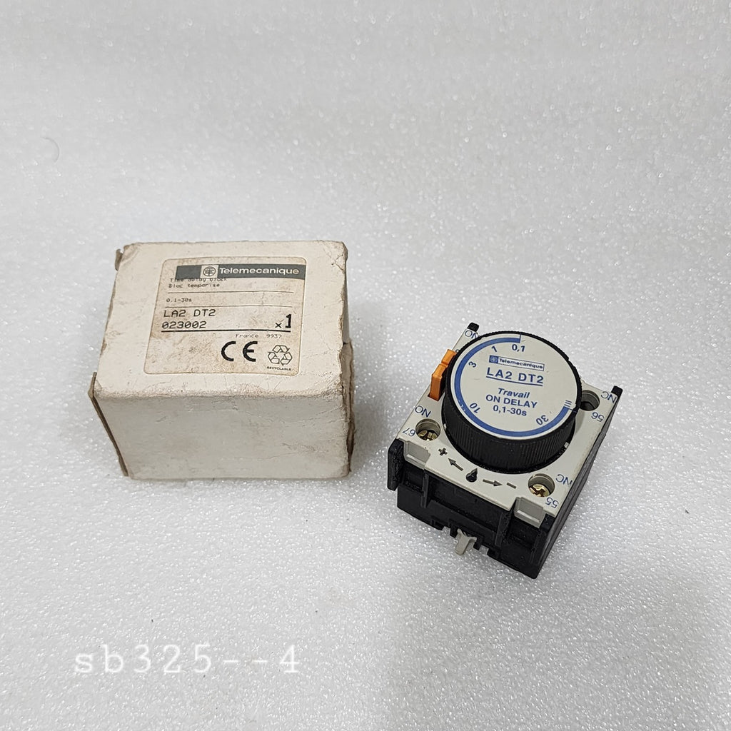 TELEMECANIQUE LA2 DT2 TRAVAIL ON DELAY TIMER 023002 0.1-30S