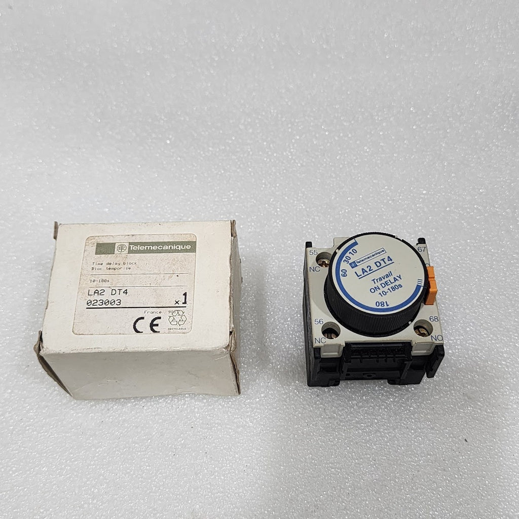 TELEMECANIQUE LA2 DT4 ON DELAY TIMER 023003 10-180 SEC