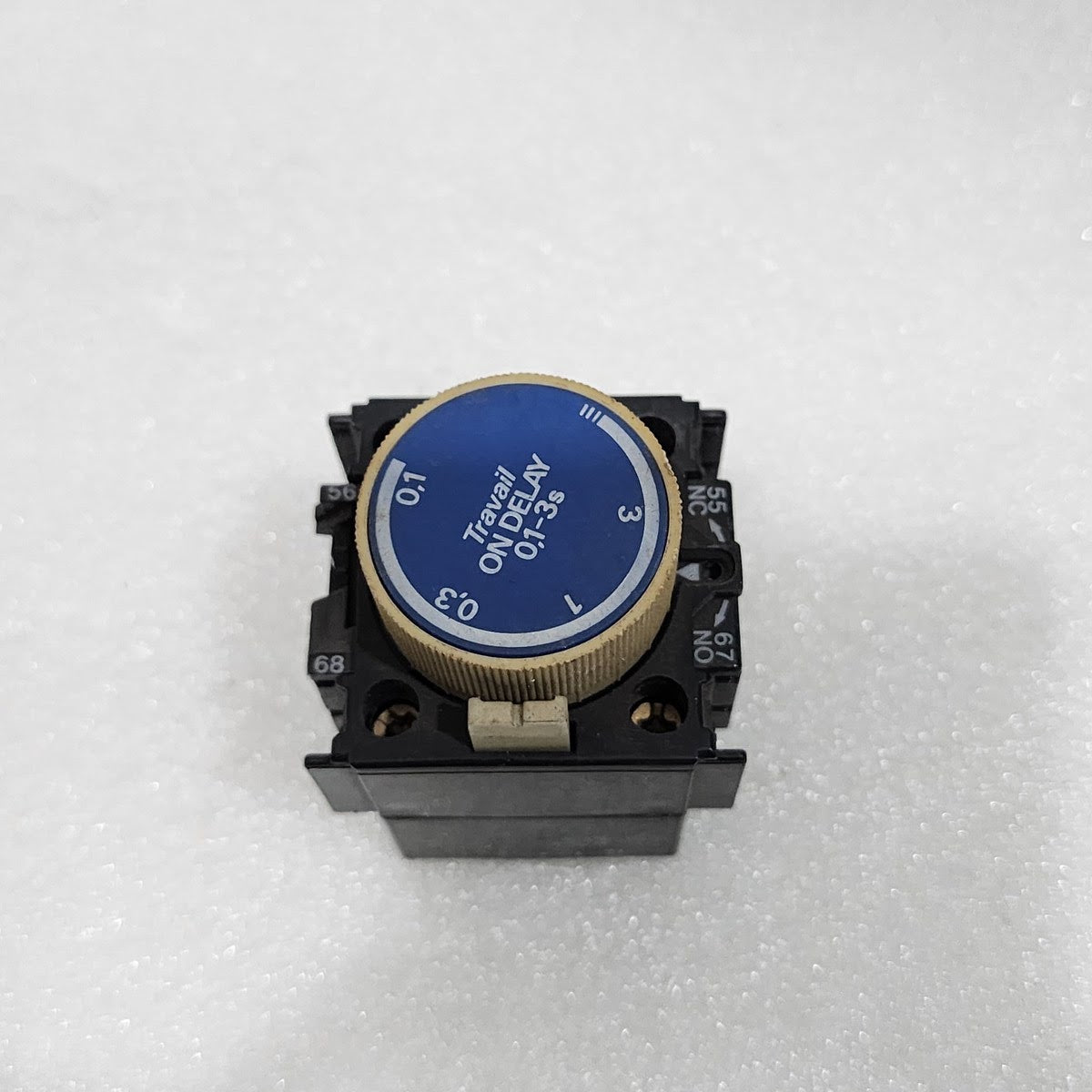 TELEMECANIQUE LA2-D20 A65 TRAVAIL TIMER BLOCK 0.1-3 SEC