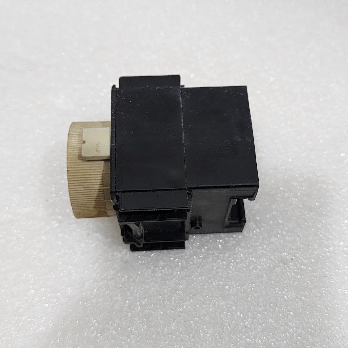 TELEMECANIQUE LA2-D20 A65 TRAVAIL TIMER BLOCK 0.1-3 SEC